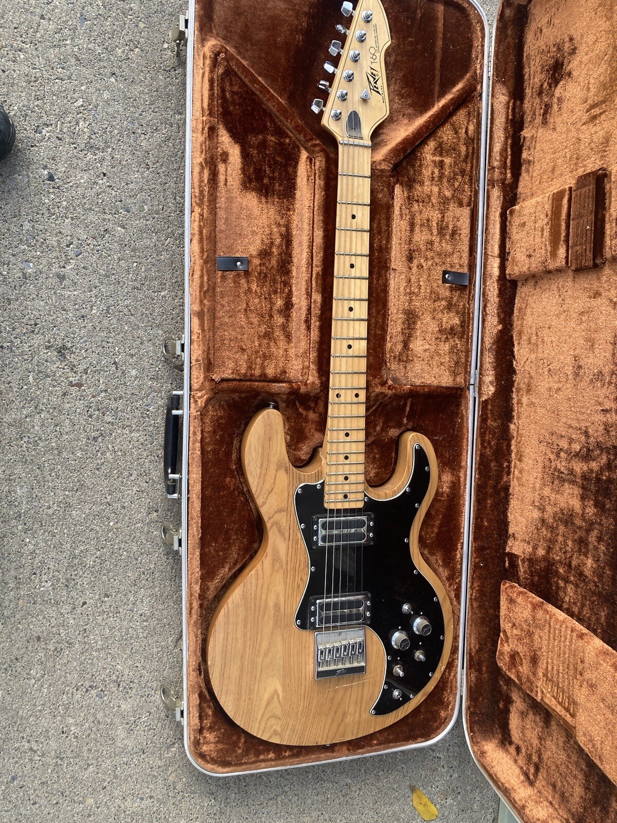 PEAVEY T-60 Guitar