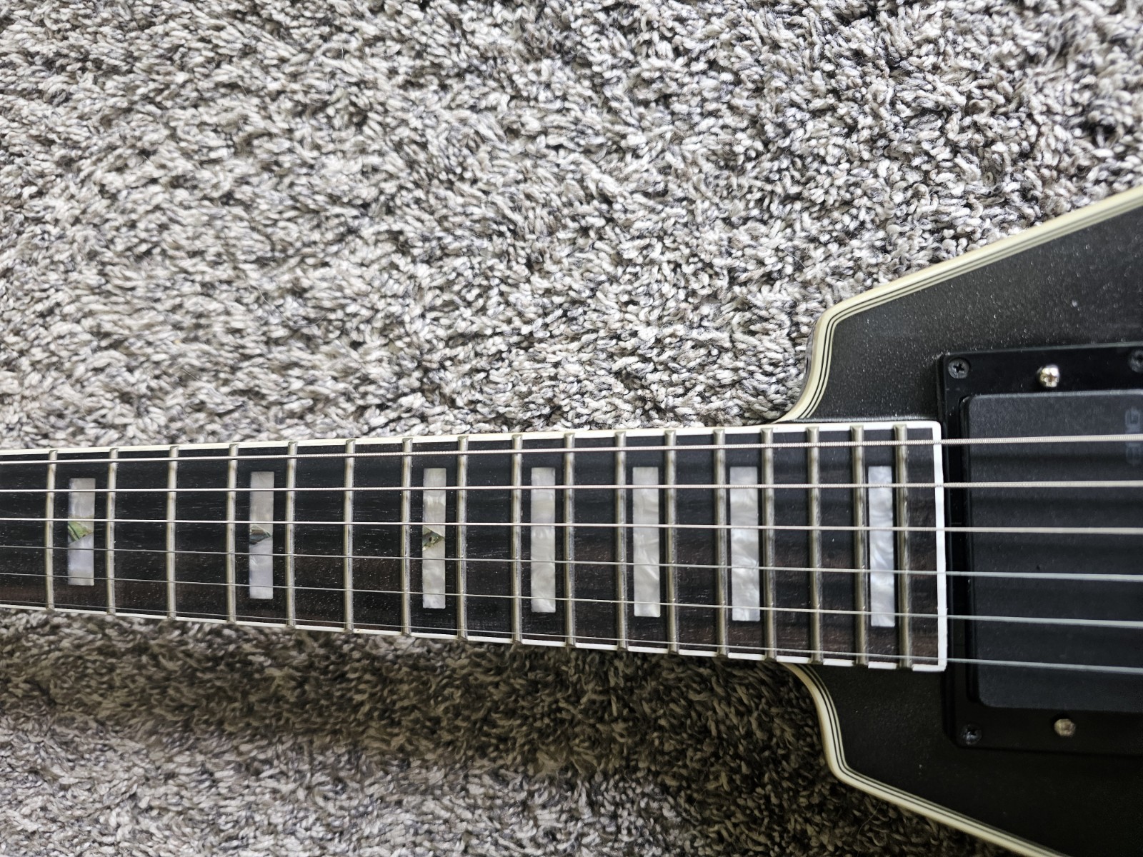 left handed Epiphone Prophecy Flying V Black 6-String Solidbody