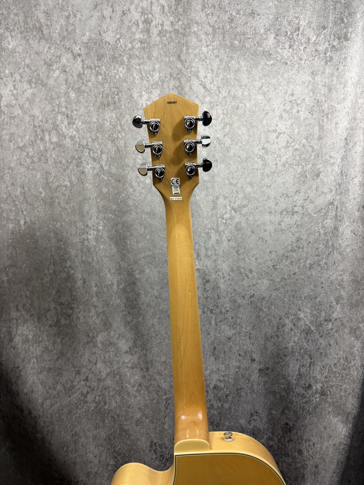 Roy Smeck Airline guitar