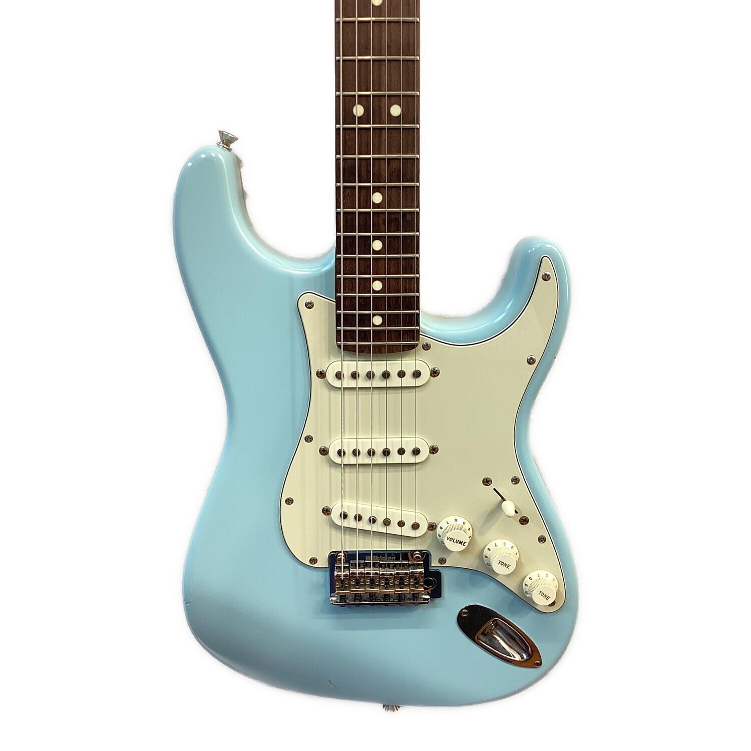 Fender Made in Japan Junior Collection Stratocaster Maple Arctic White E-Guitar