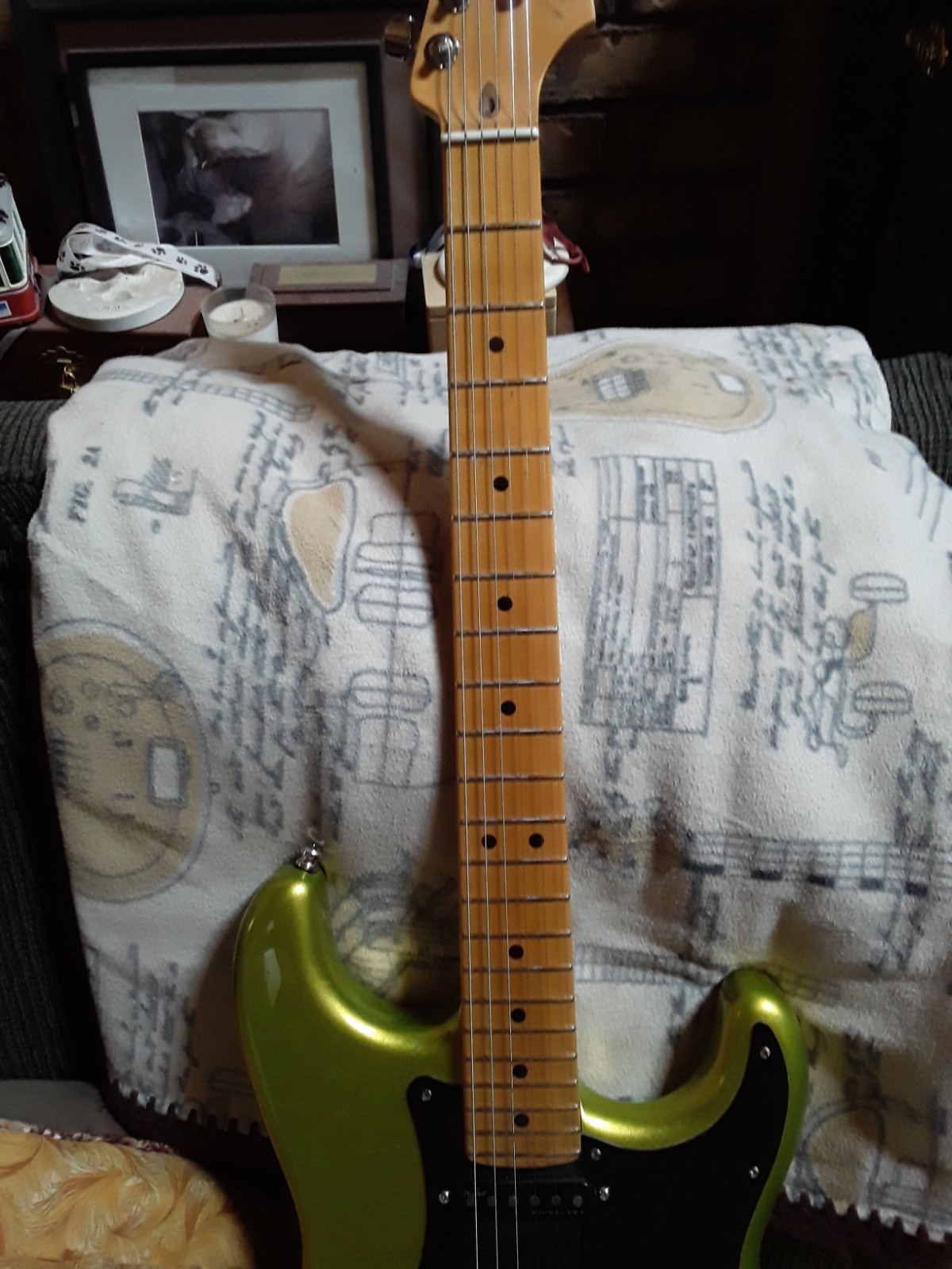 Mint 2024 Fender Fender 70th Anniversary American Ultra II Strat Solar Flare