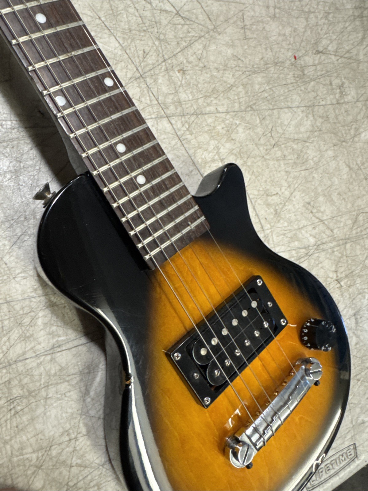 Vintage 2002 Epiphone Les Paul Pee Wee Electric Guitar 3/4 Size Travel Burst VGC