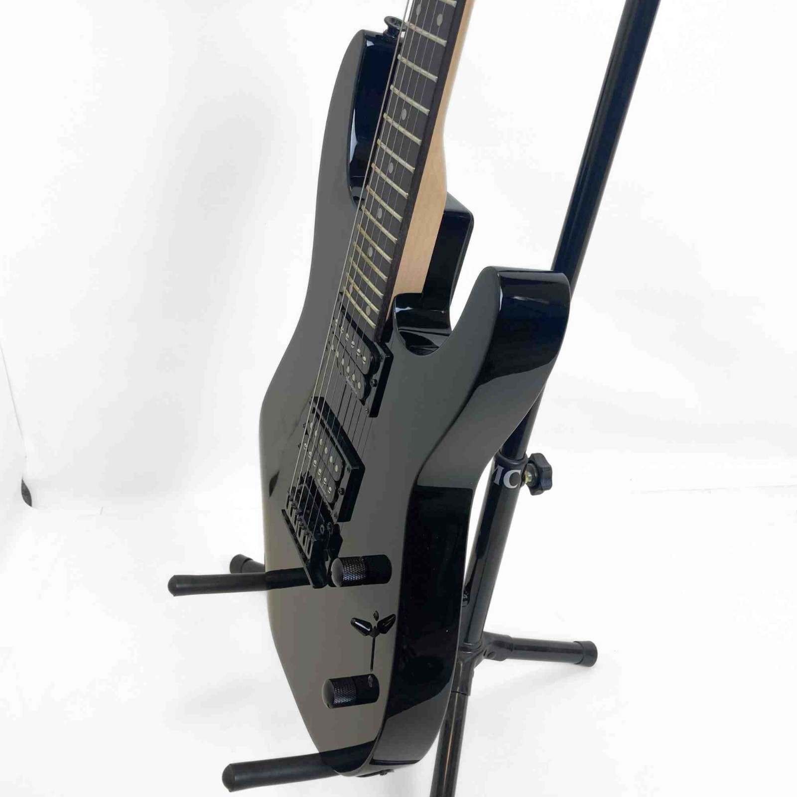 Jackson JS Series JS12 Dinky with Amaranth Fretboard – Gloss Black – 2910112503