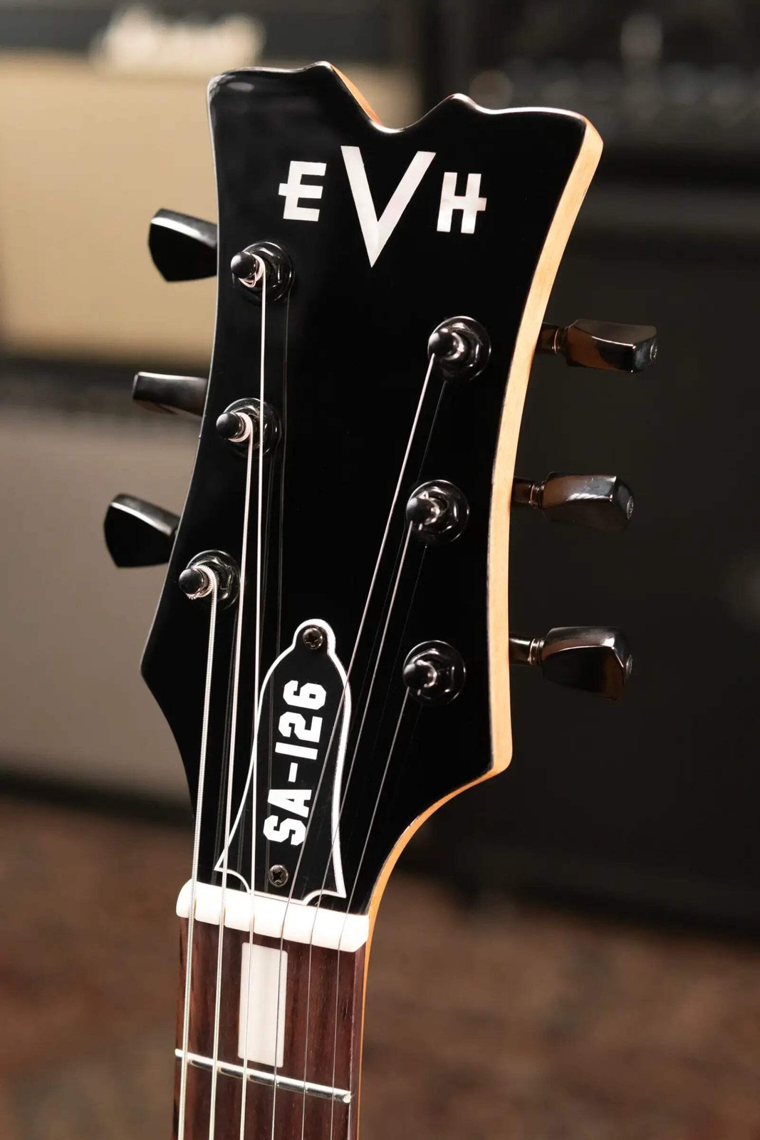 EVH SA-126 Standard Semi-Hollow Electric Guitar – Piano Black