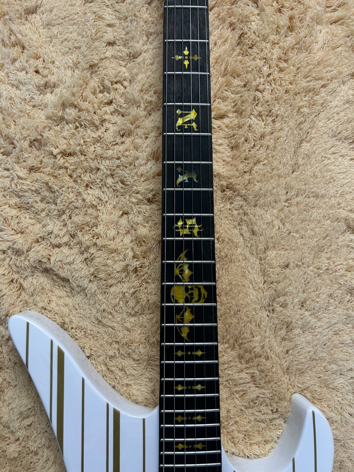 White&Gold Synyster Gates Electric Guitar Gold SYN Death Bat Rosewood Fretboard