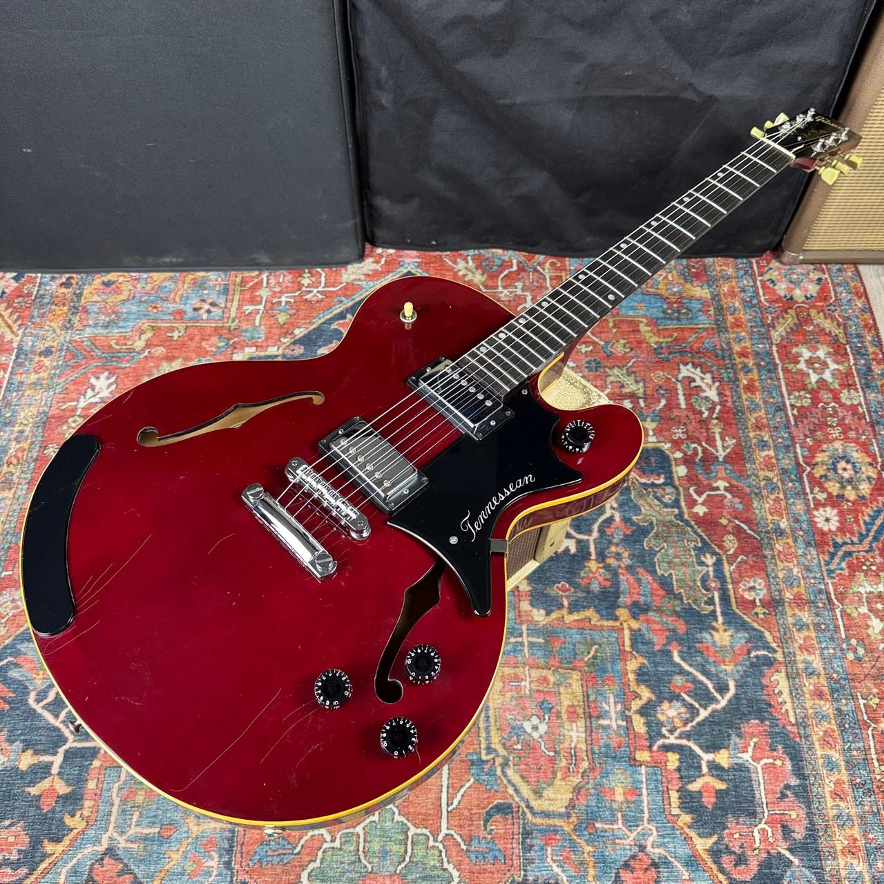 Gibson Chet Atkins Signature Tennessean Semi-Hollow Body – 1995