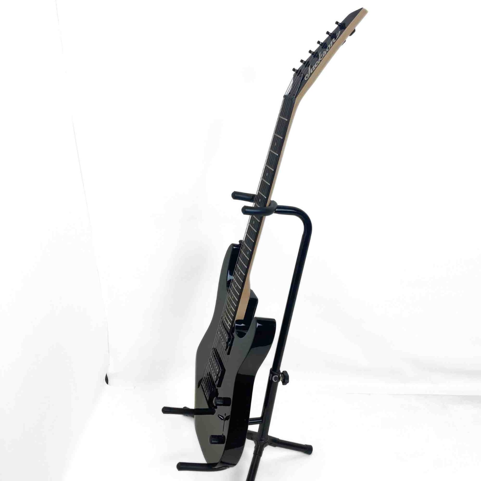 Jackson JS Series JS12 Dinky with Amaranth Fretboard – Gloss Black – 2910112503