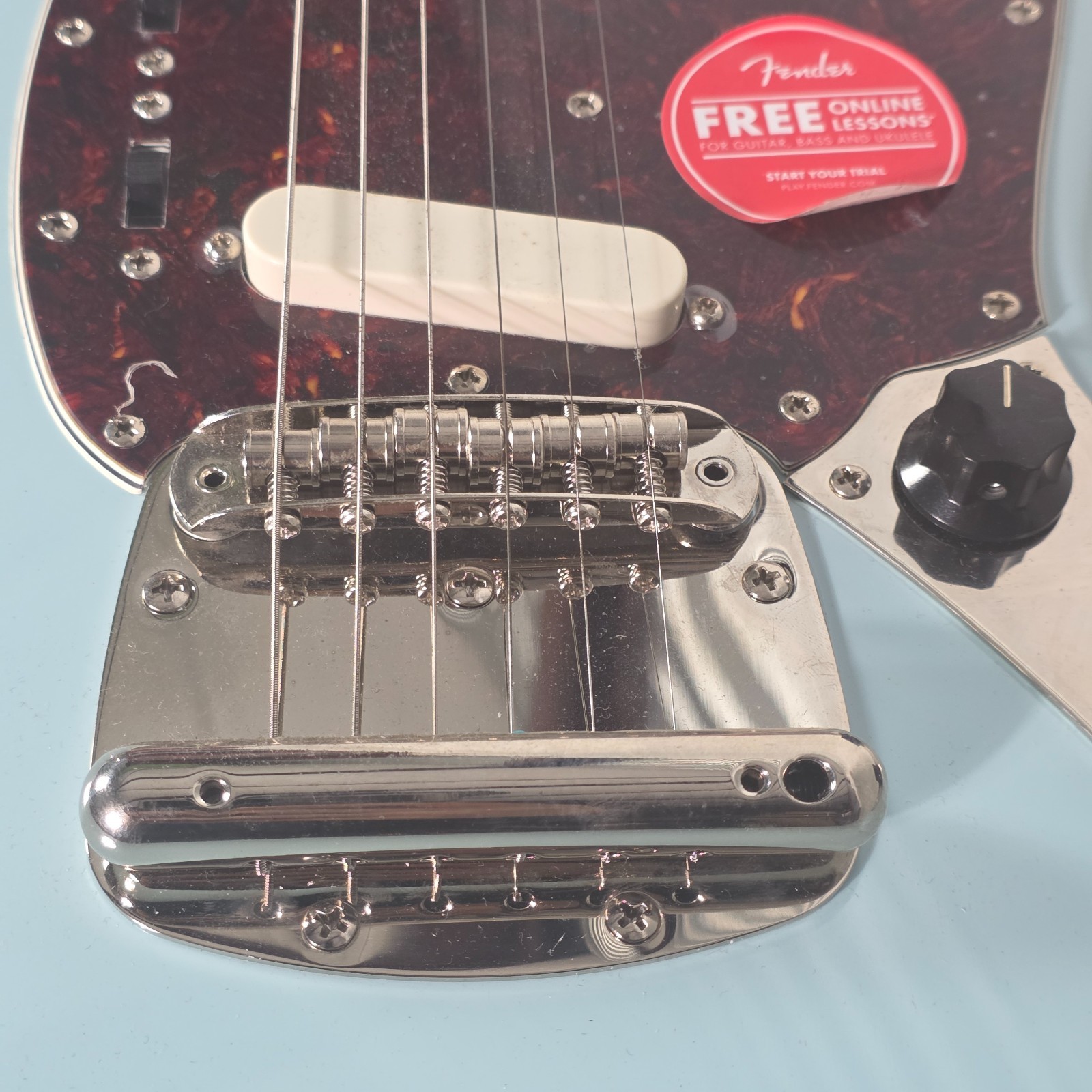 Squier by Fender Classic Vibe ’60s Mustang Sonic Blue Poplar Maple 6 String