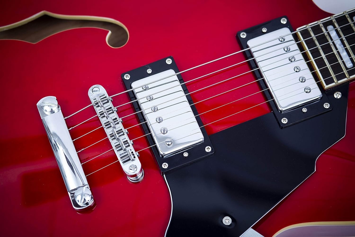 Versatile Red Electric Guitar with P-90 Pickup & Instant Playability Accessories