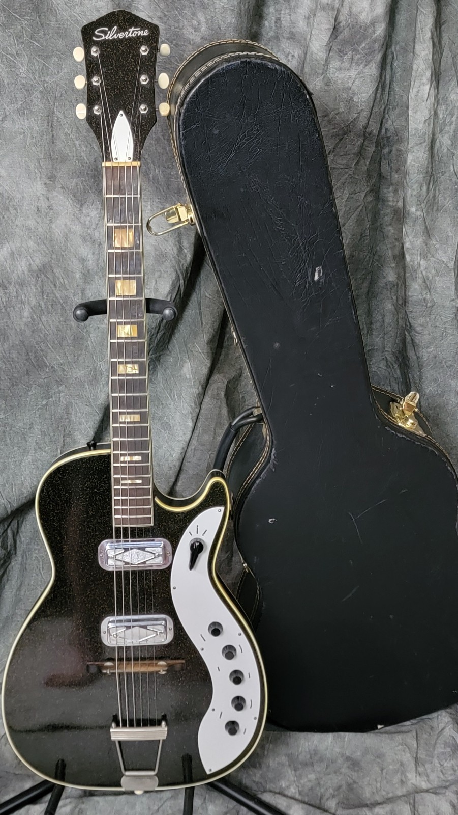 KILLER VINTAGE 1963 Silvertone Jupiter 1423 Guitar!