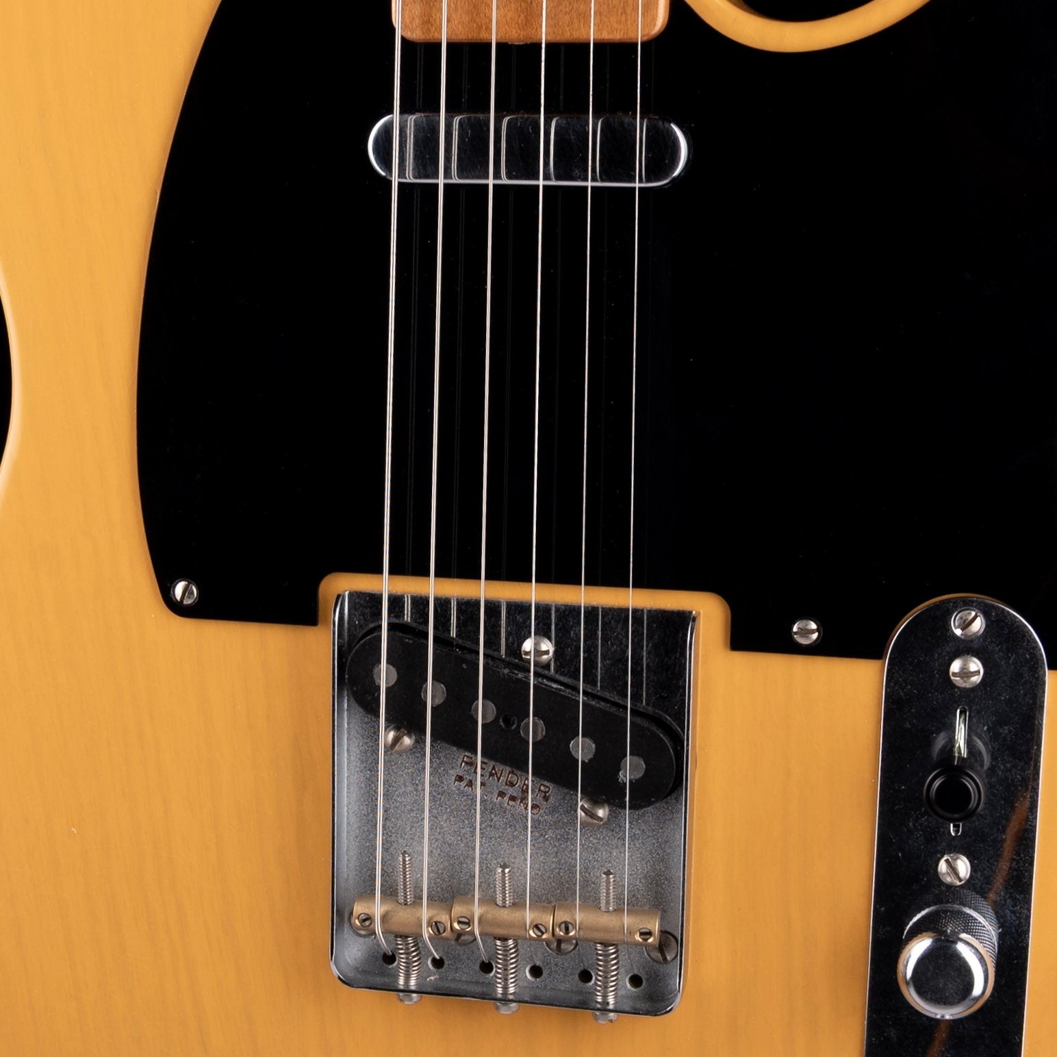 Pre-Owned Fender 75th Anniversary Vintera Road Worn 1951 Telecaster Blonde With