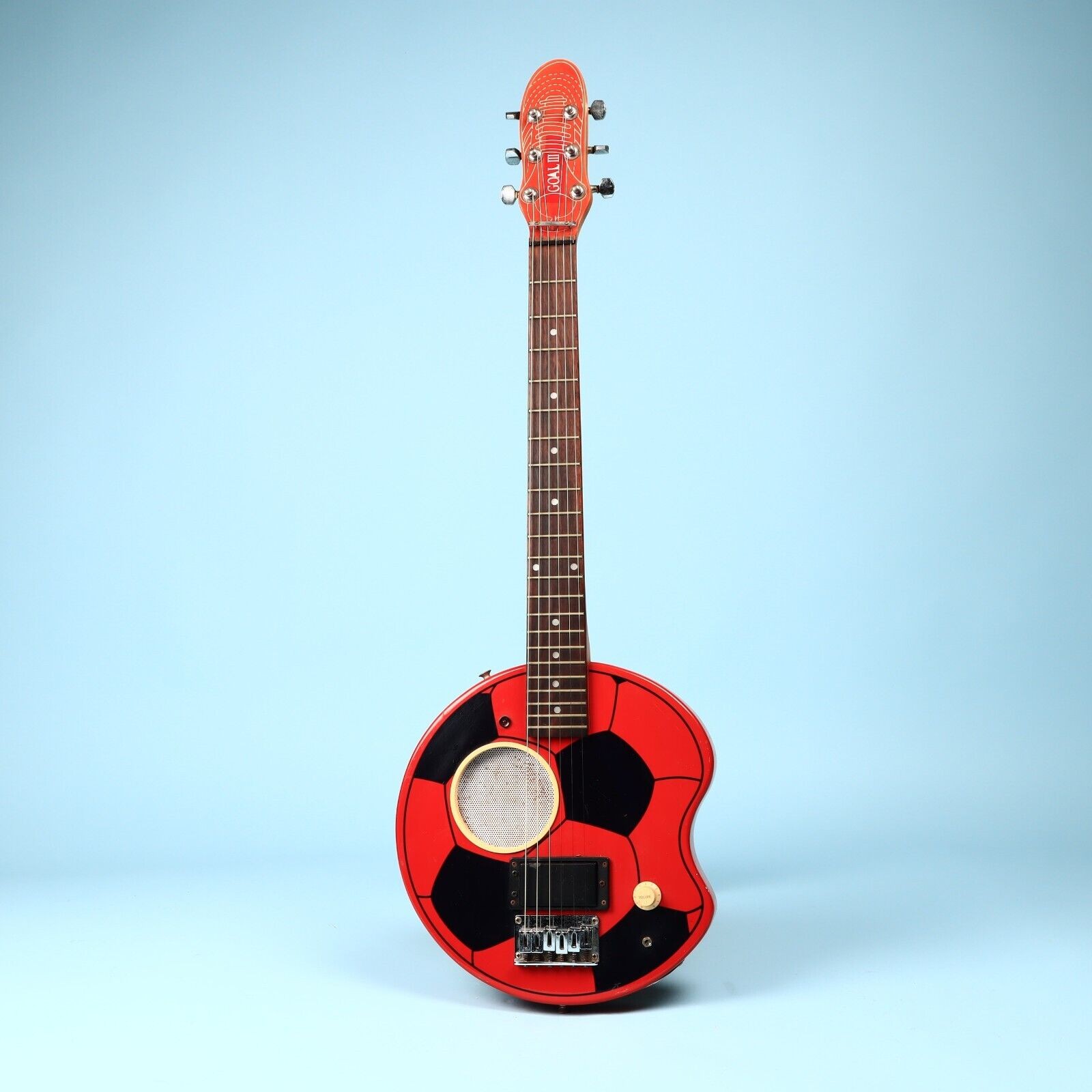 Aria Goal-iii Soccer Ball Red Electric “Football” Built In Speaker Guitar