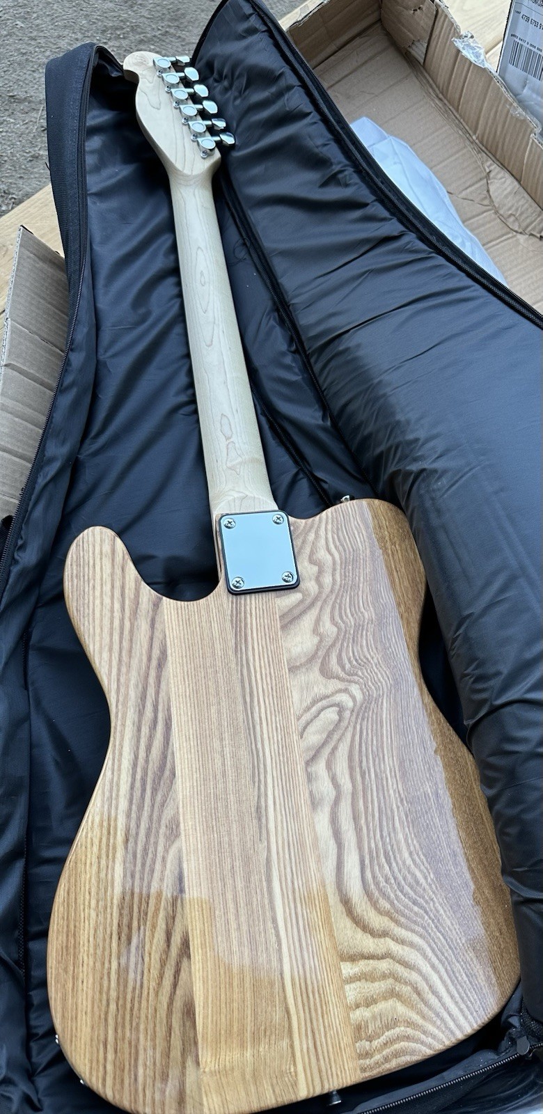 Electric Guitar Retro DLX Plus Solid Ash Natural, W Gig Bag Tele Indio Monoprice