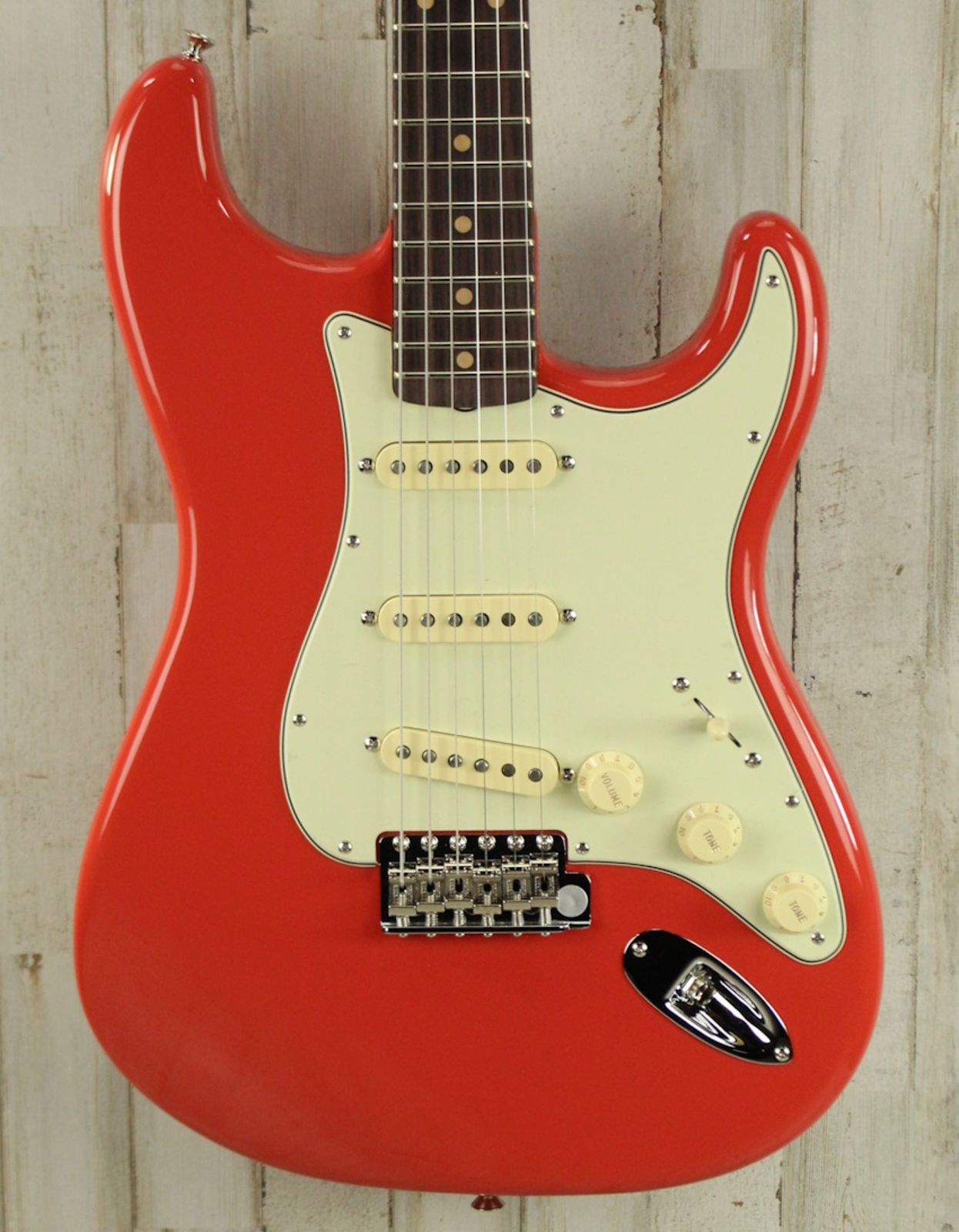 DEMO Fender Limited Edition American Vintage II ’61 Stratocaster – Fiesta Red w/