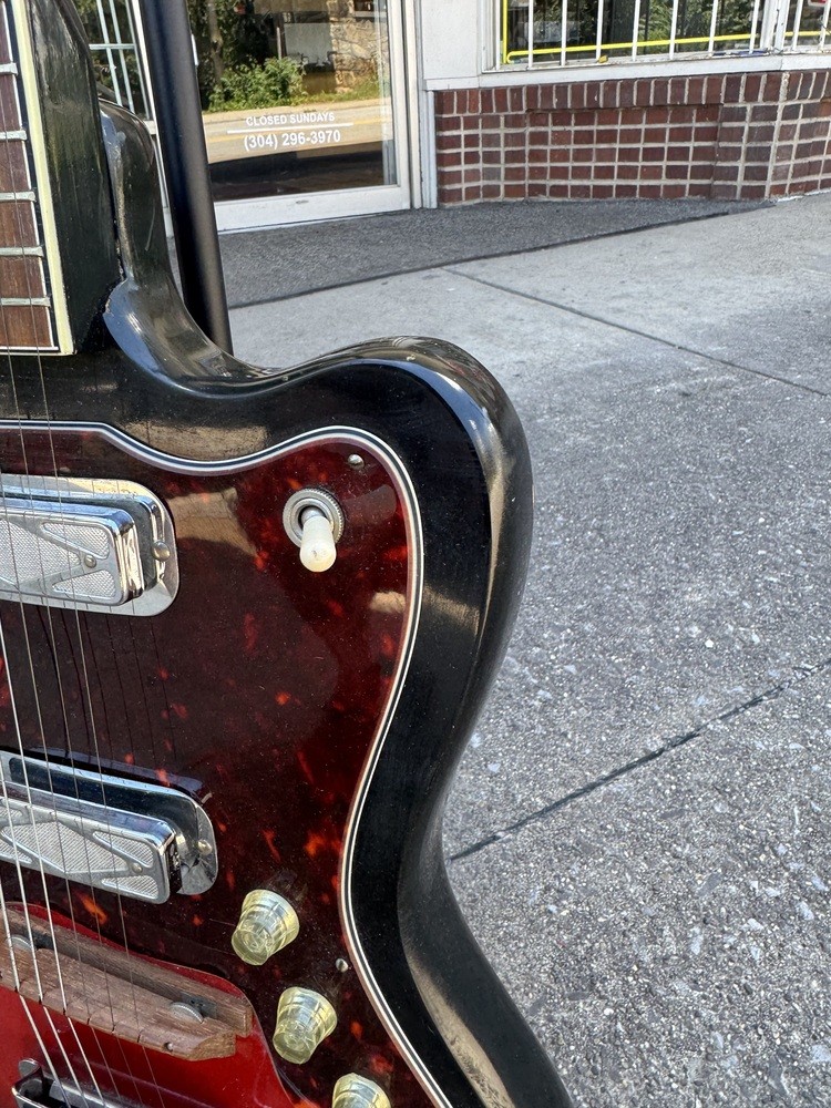1966 USA Made Silvertone 1478 Silhouette Red Burst electric guitar