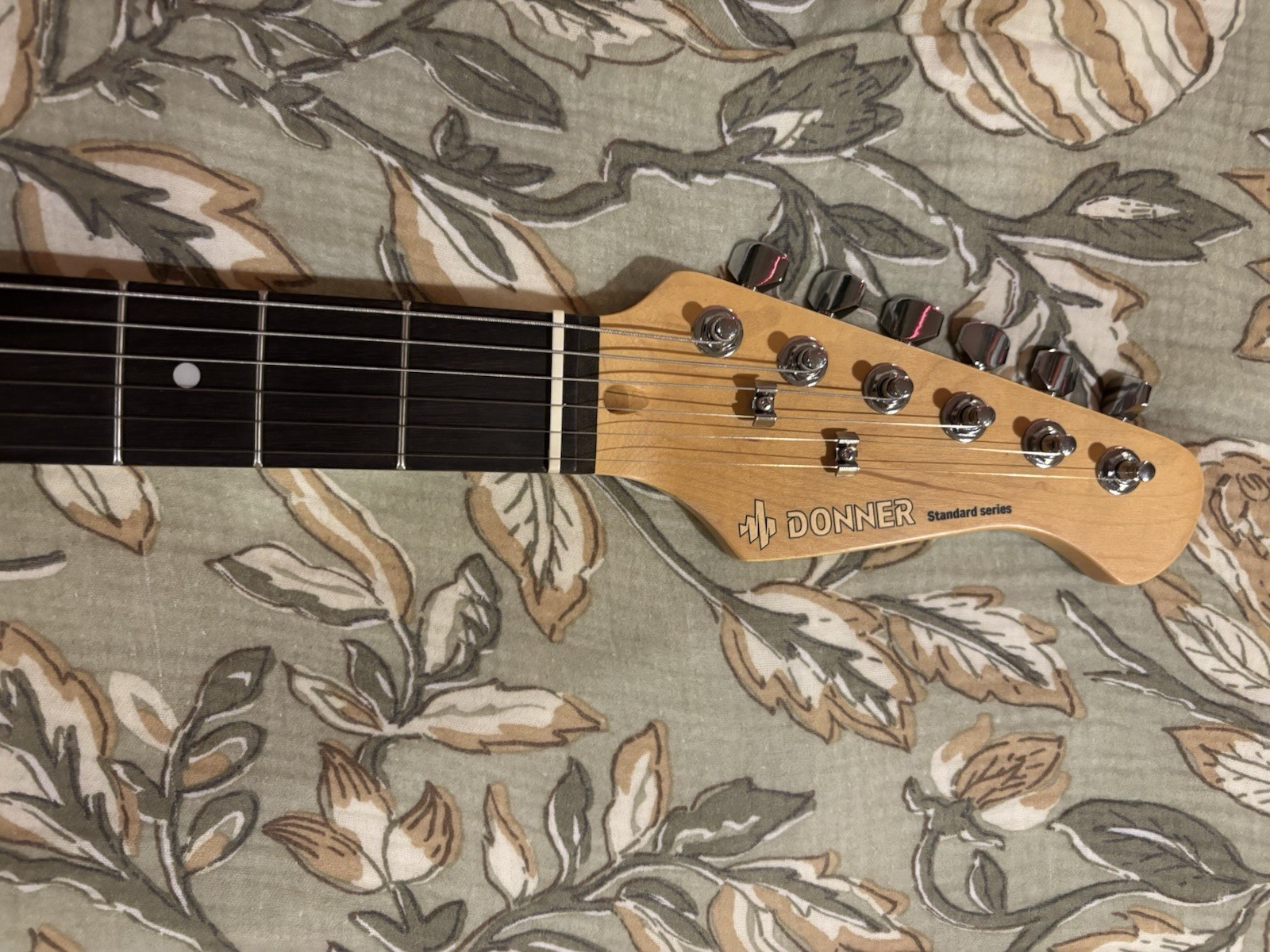 Brand New Donner Electric Guitar Starburst Six String With White Pick Guard!