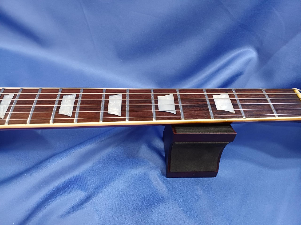 Tokai LS-100 LP Type 1983 Sunburst Electric Guitar W/Hard Case Used Product