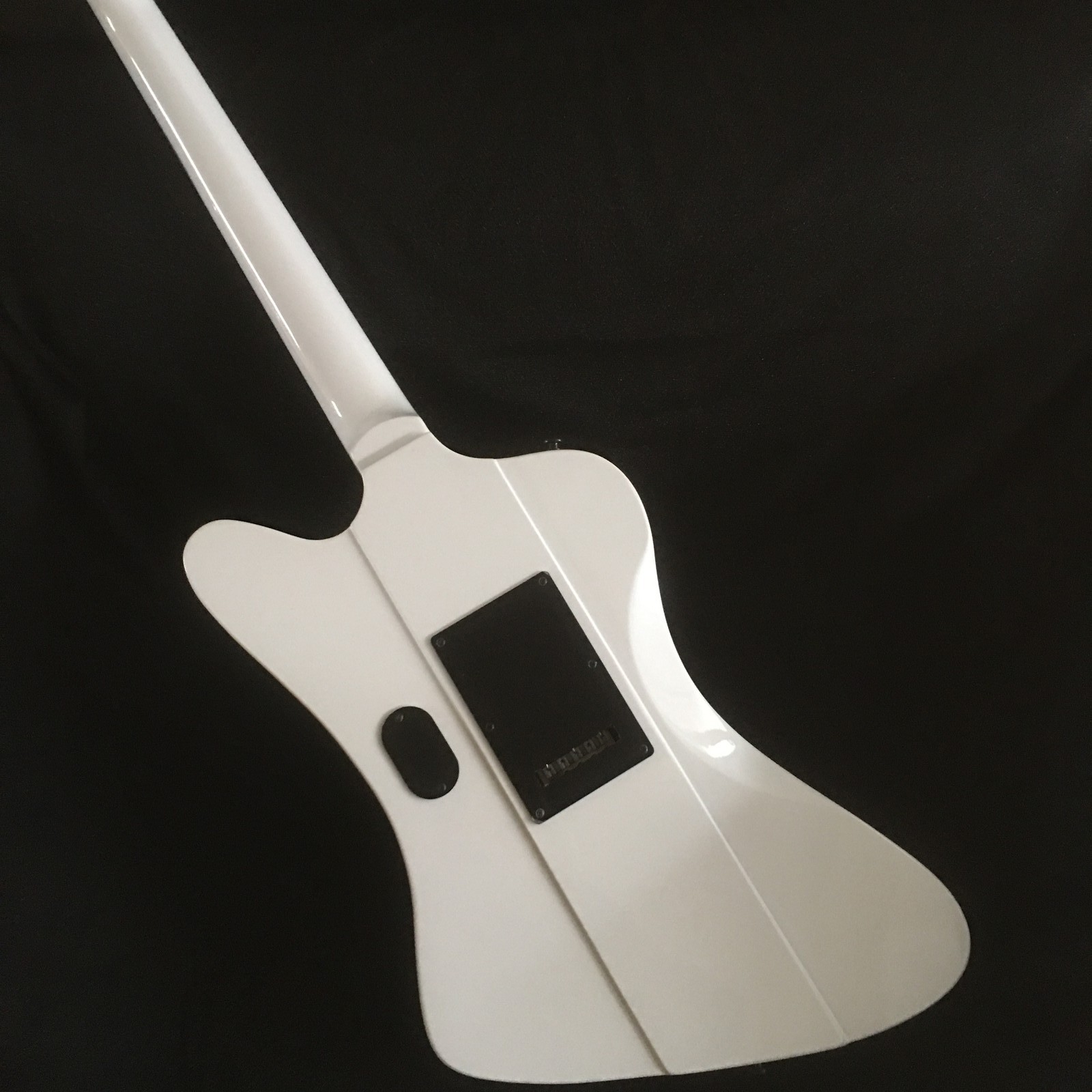Unbalanced Solid Electric Guitar Single Humbucker Tremolo White Finish Black HW