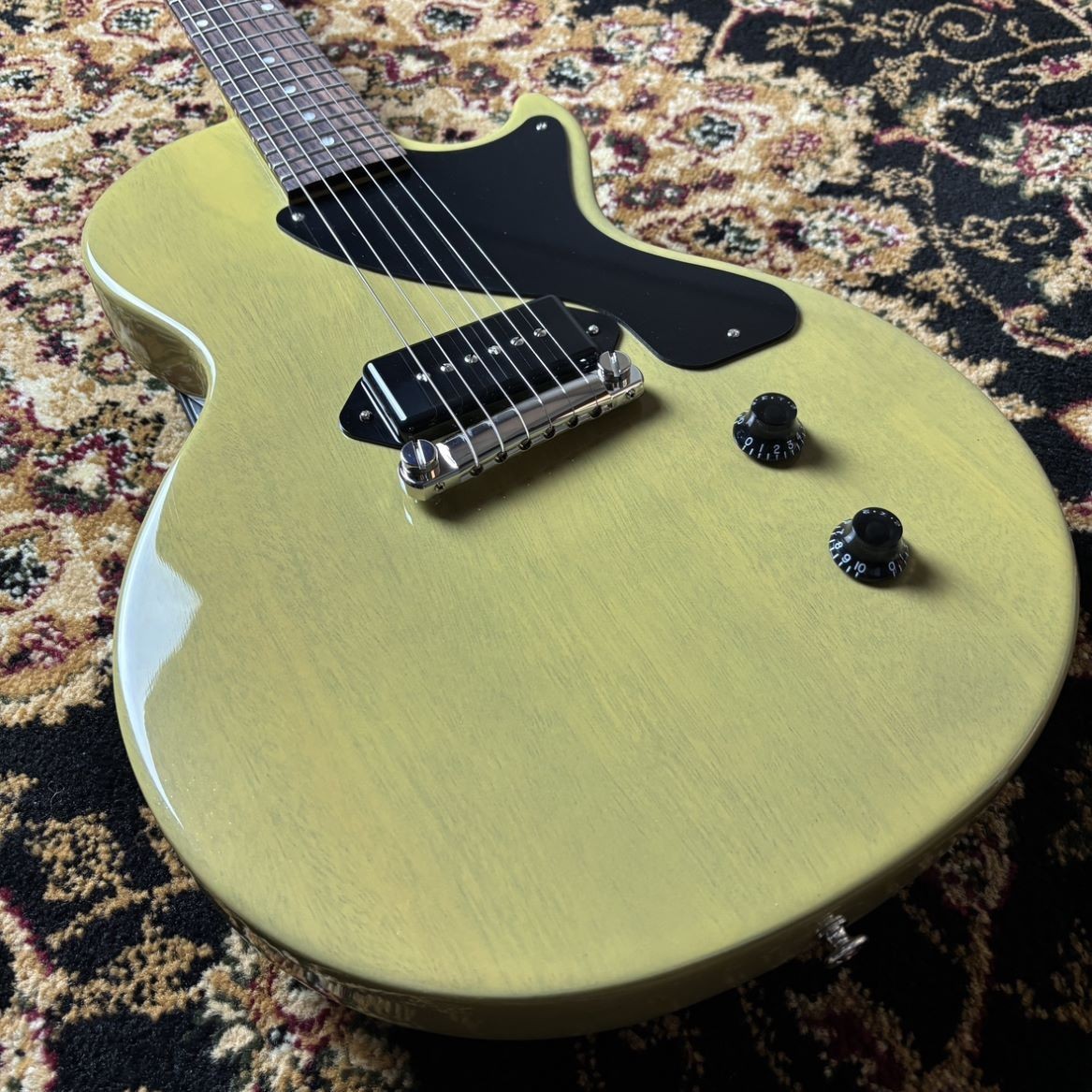 Gibson Les Paul Junior TV Yellow, Weight: 3.4kg, Serial Number: 200560007
