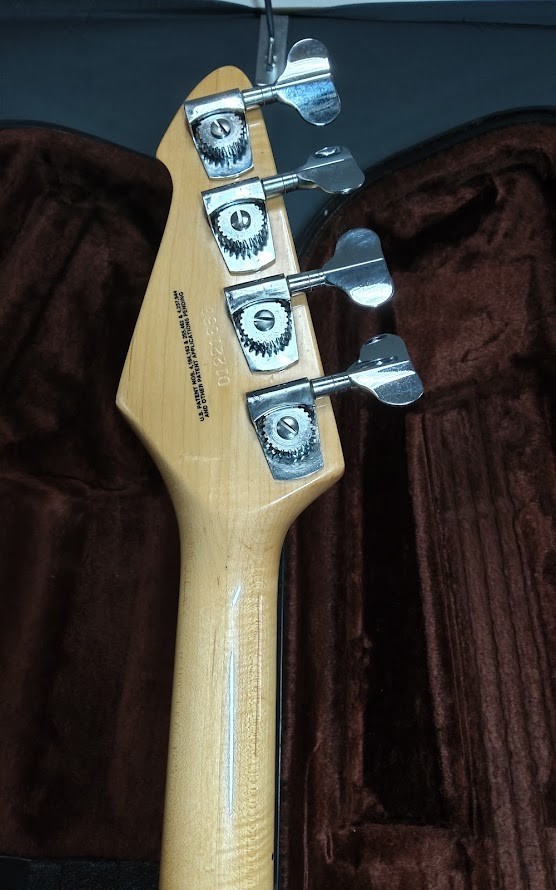 Vintage 1982 Peavey T-40 Ash&Maple Needs Restrung Very Good Condition w/Hardcase