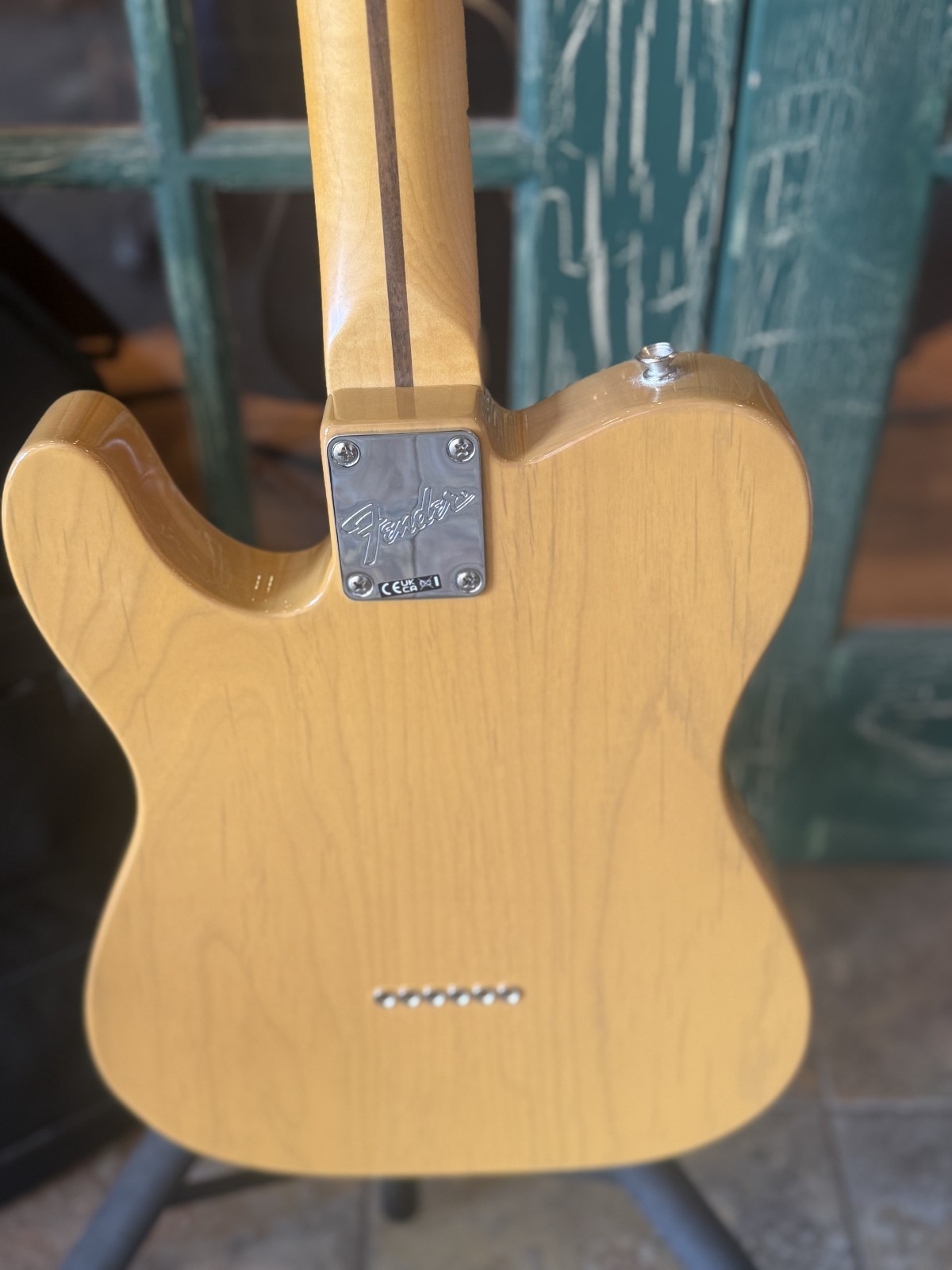 Fender American Pro Classic Telecaster Butterscotch Blonde With Premium Gig Bag