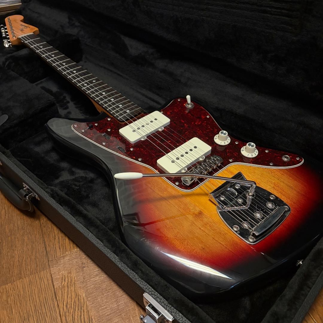 Squier Classic Vibe 60s Jazzmaster Guitar Maple Fretboard Vintage Style Excellen
