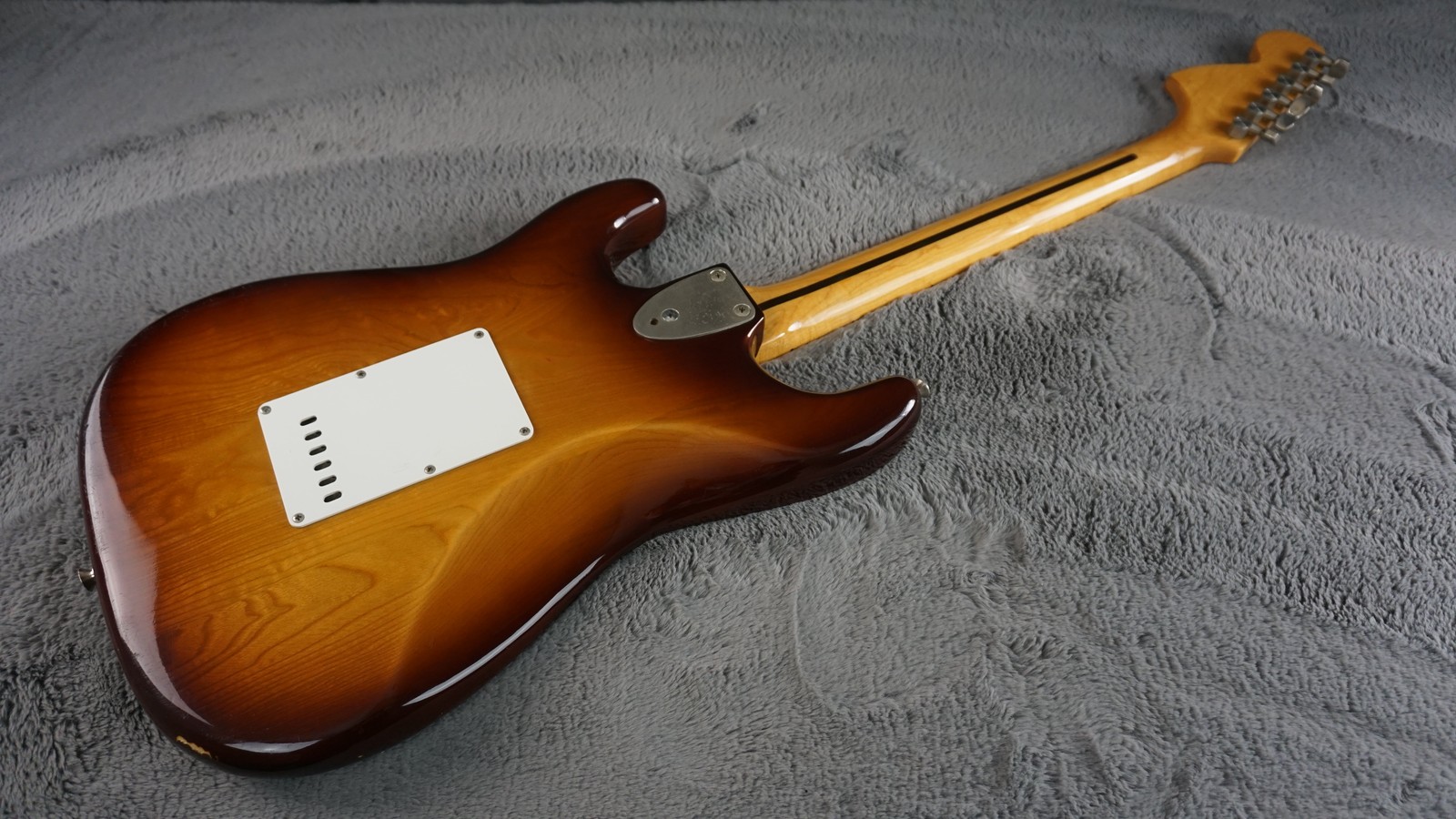 Fernandes S Style – Sunburst Japan