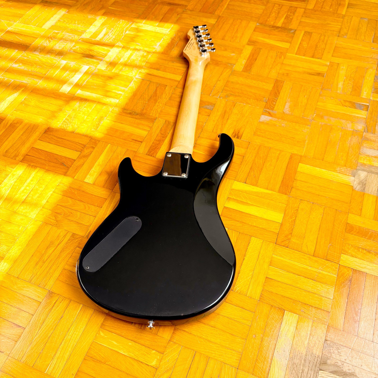 Peavey Marvel Avengers Thor Rockmaster 3/4 Size Electric Guitar – 2011 – Rare!