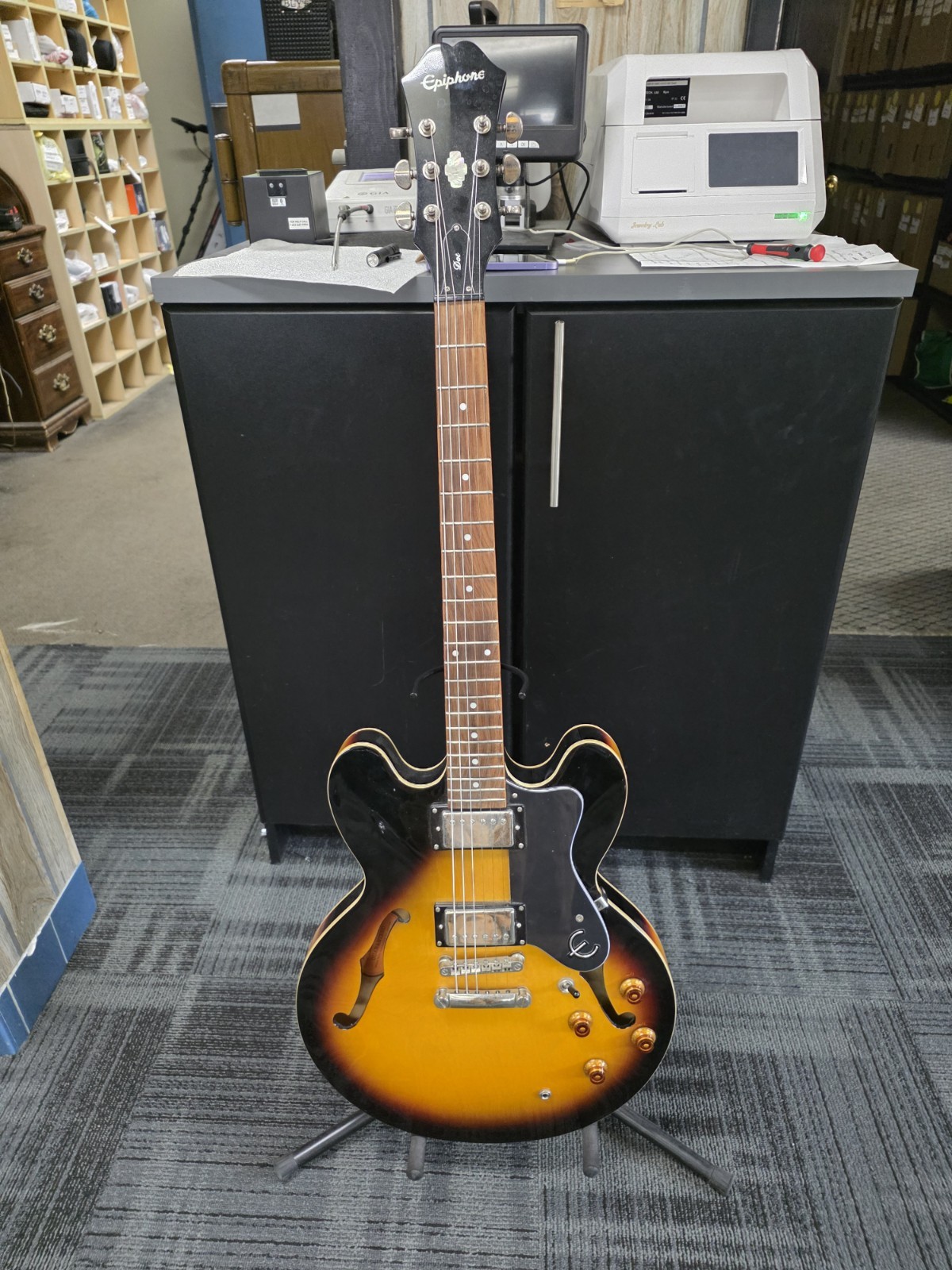 EPIPHONE DOT Vs