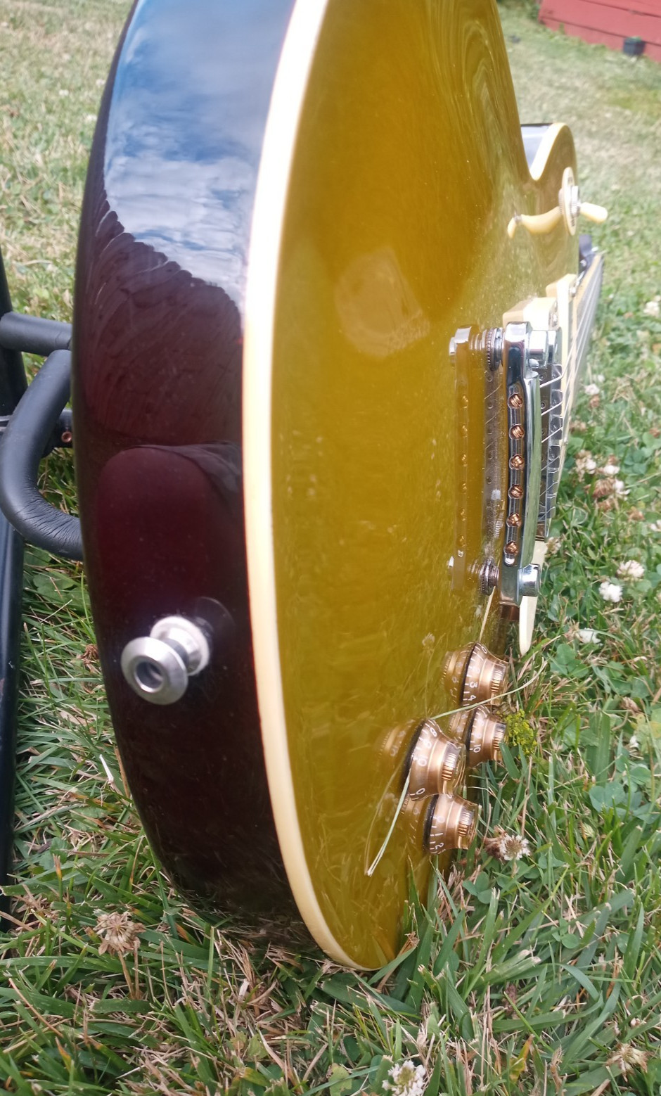 Agile Gold top AL 2000 LP style 6 String Electric Guitar