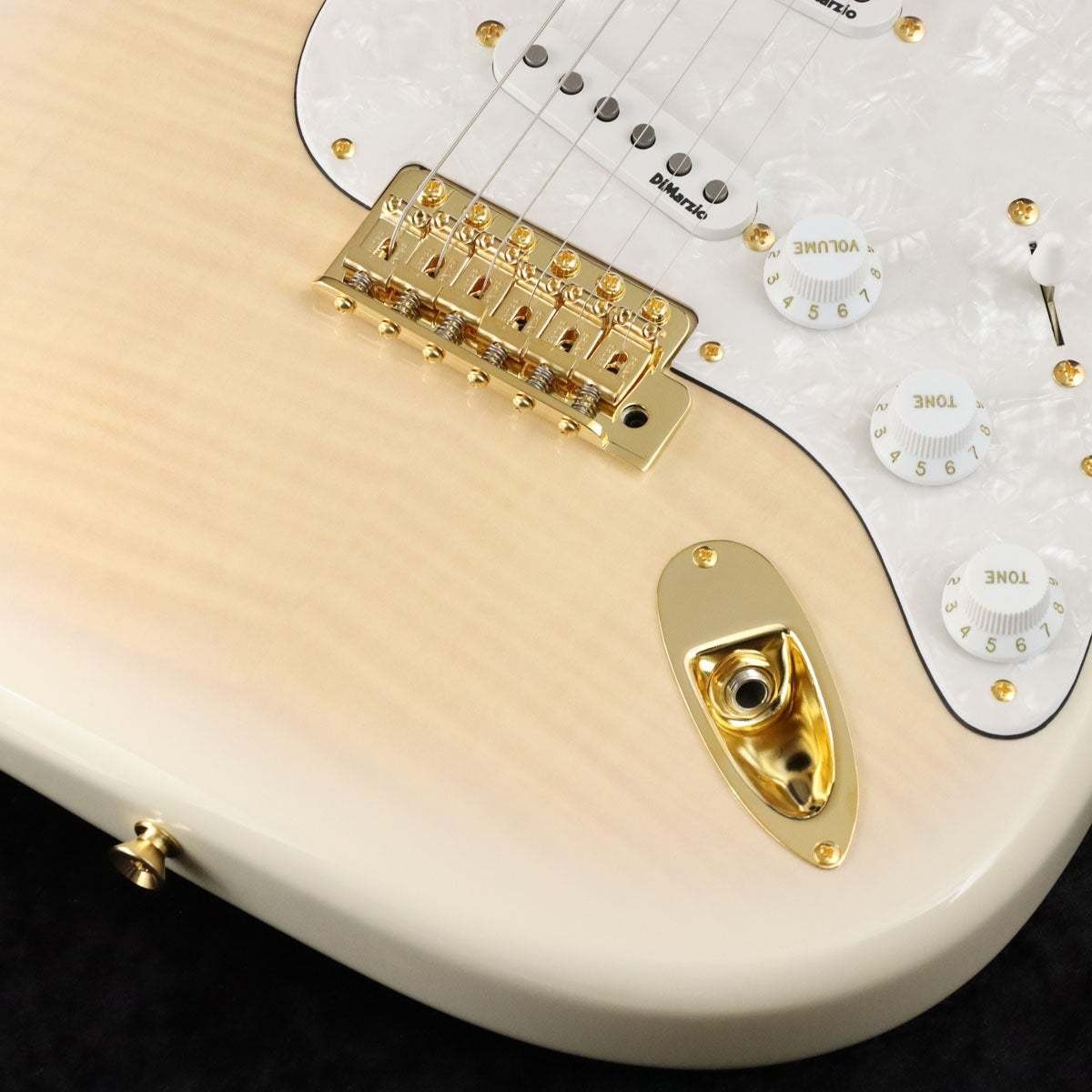 Fender Japan Exclusive Richie Kotzen Stratocaster See-Through White Burst 3.62kg