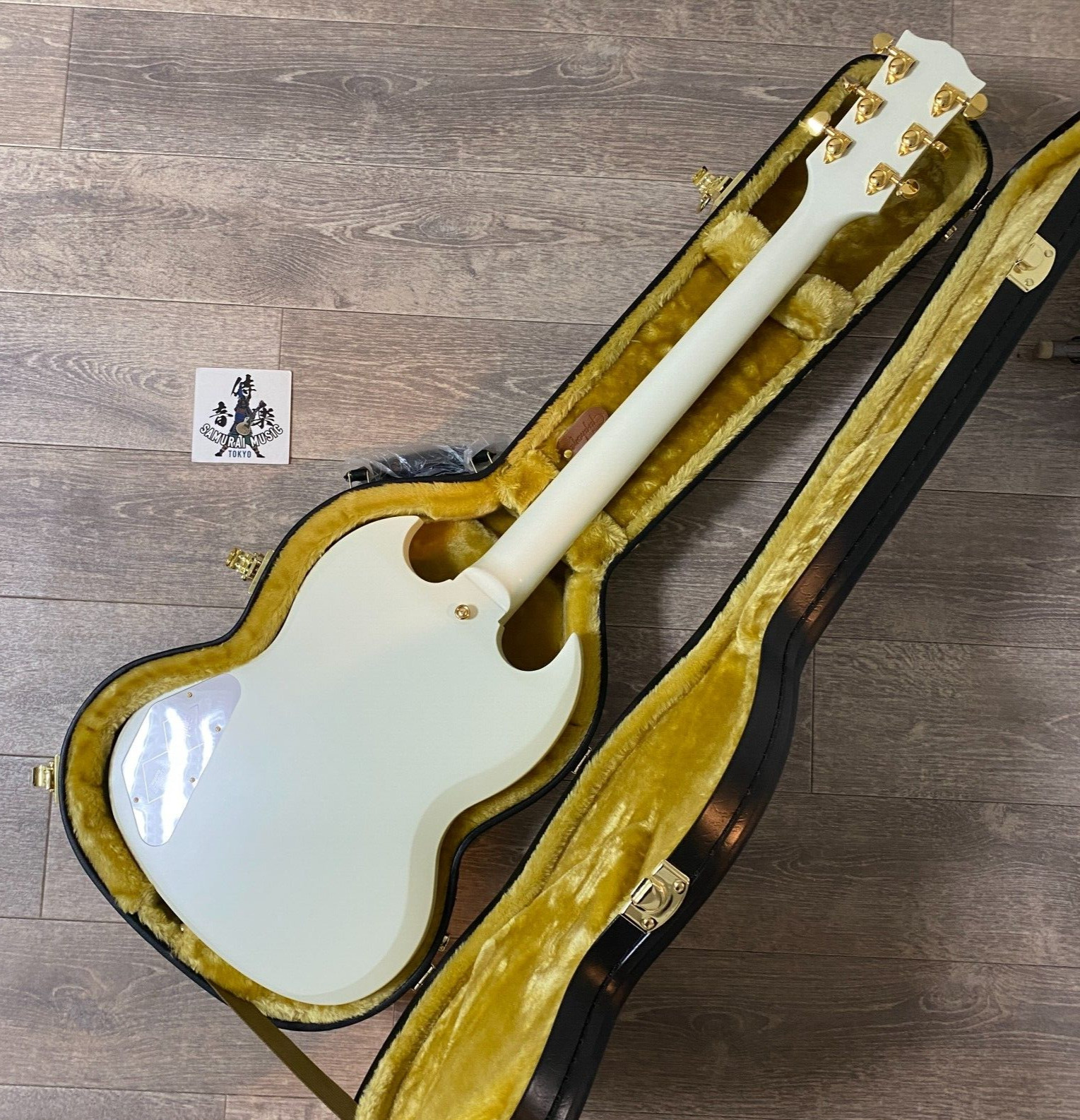 Epiphone Inspired by Gibson Custom 1963 Les Paul SG Custom with Maestro Vibrola