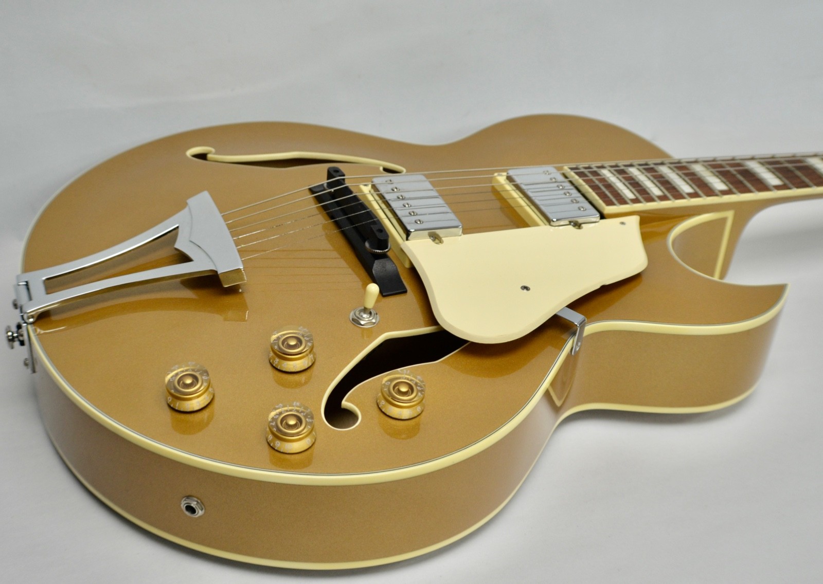 IBANEZ Artcore Series AK75D Hollowbody Electric Guitar Gold