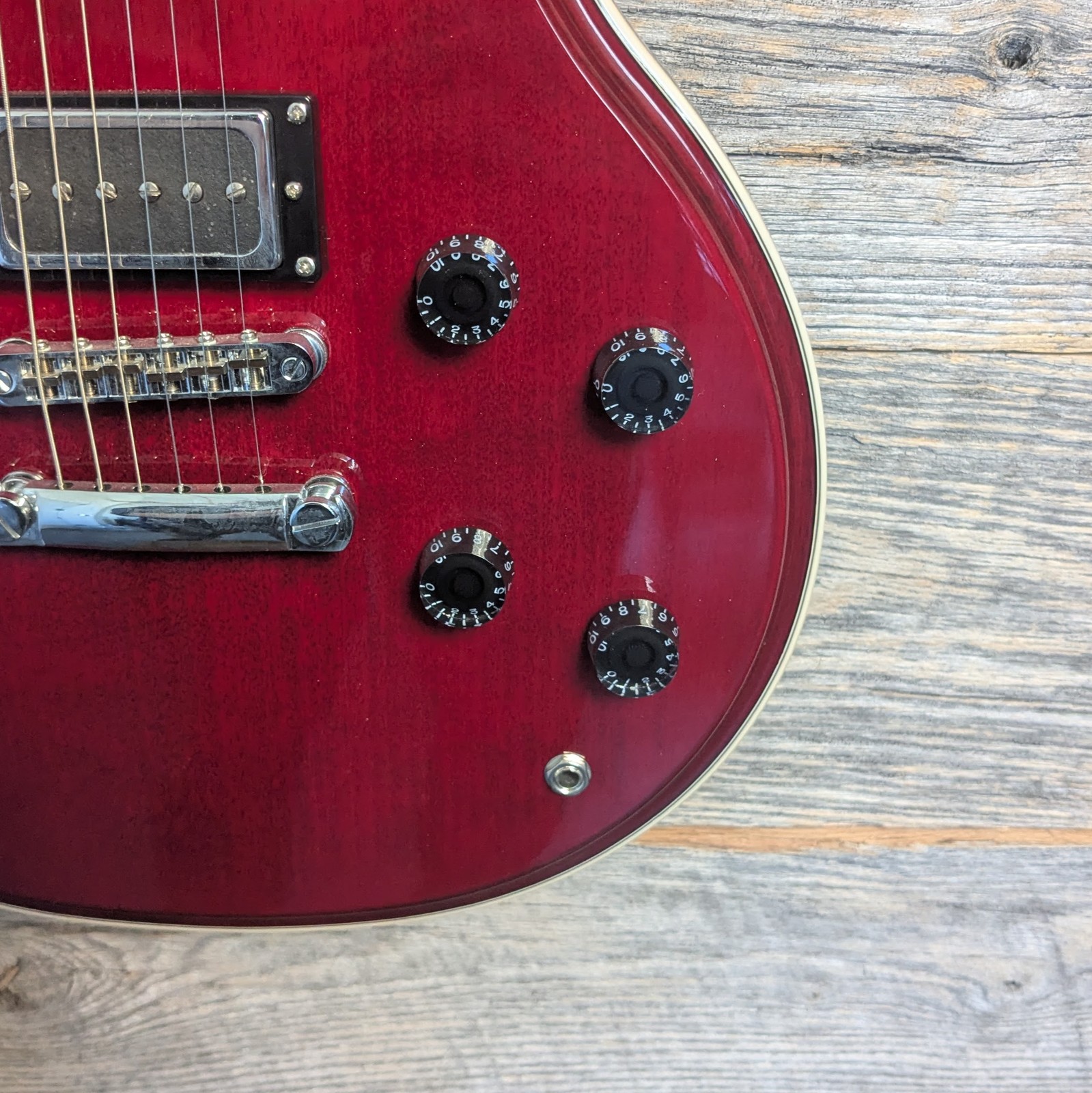Used Eastwood Black Widow – Dark Cherry