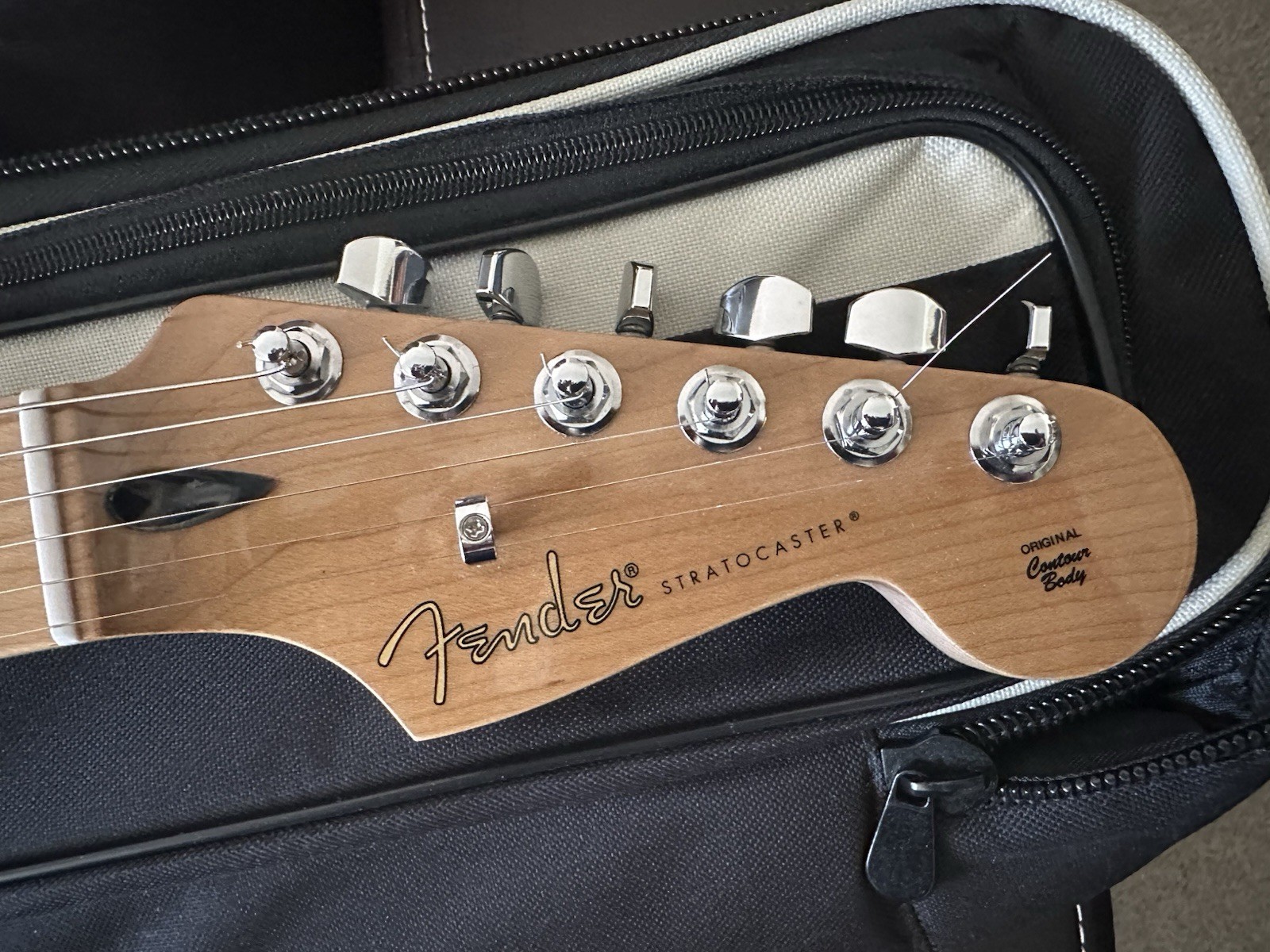 2024 Fender Vintera Stratocaster W 57/62 USA Pickups And Locking Tuners