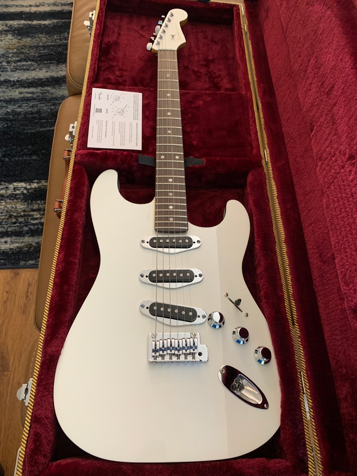 Fender Aerodyne Special Stratocaster 2023 MIJ Bright White Brand NEW & Hard case