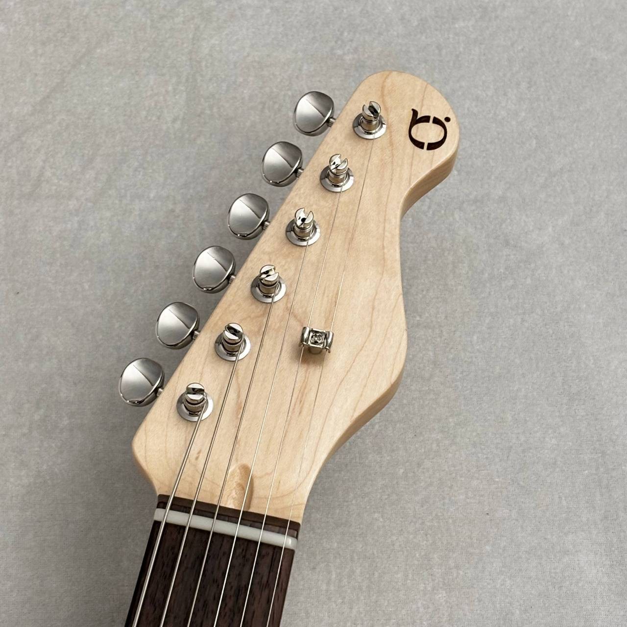 Black Sigma SSH Smoker Guitar Model #25J05 3.4kg Used