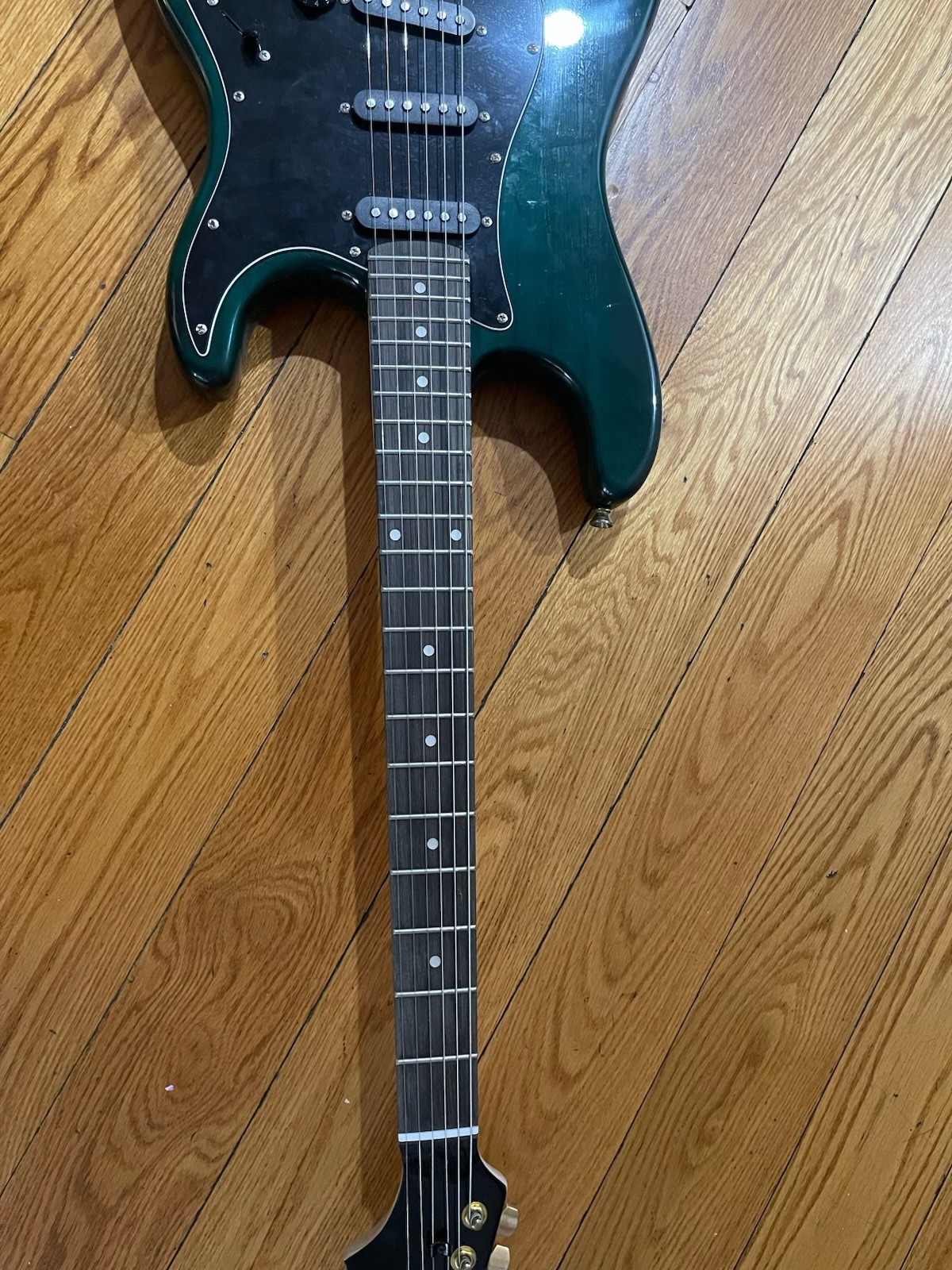 MU-STAR Electric Guitar Green Solid Body 6 String Black Pickguard Gold Hardware