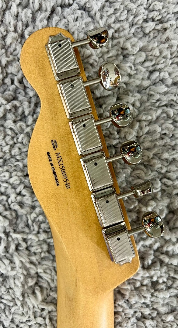 Fender Player II Telecaster Electric guitar, Maple Fingerboard, Black – MIM