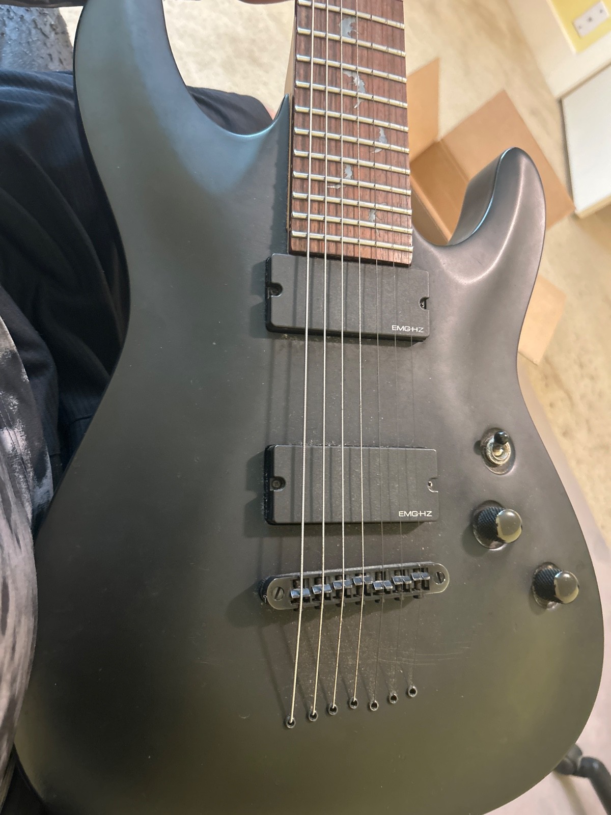 SCHECTER GUITAR RESEARCH DAMIEN 7 Diamond Series