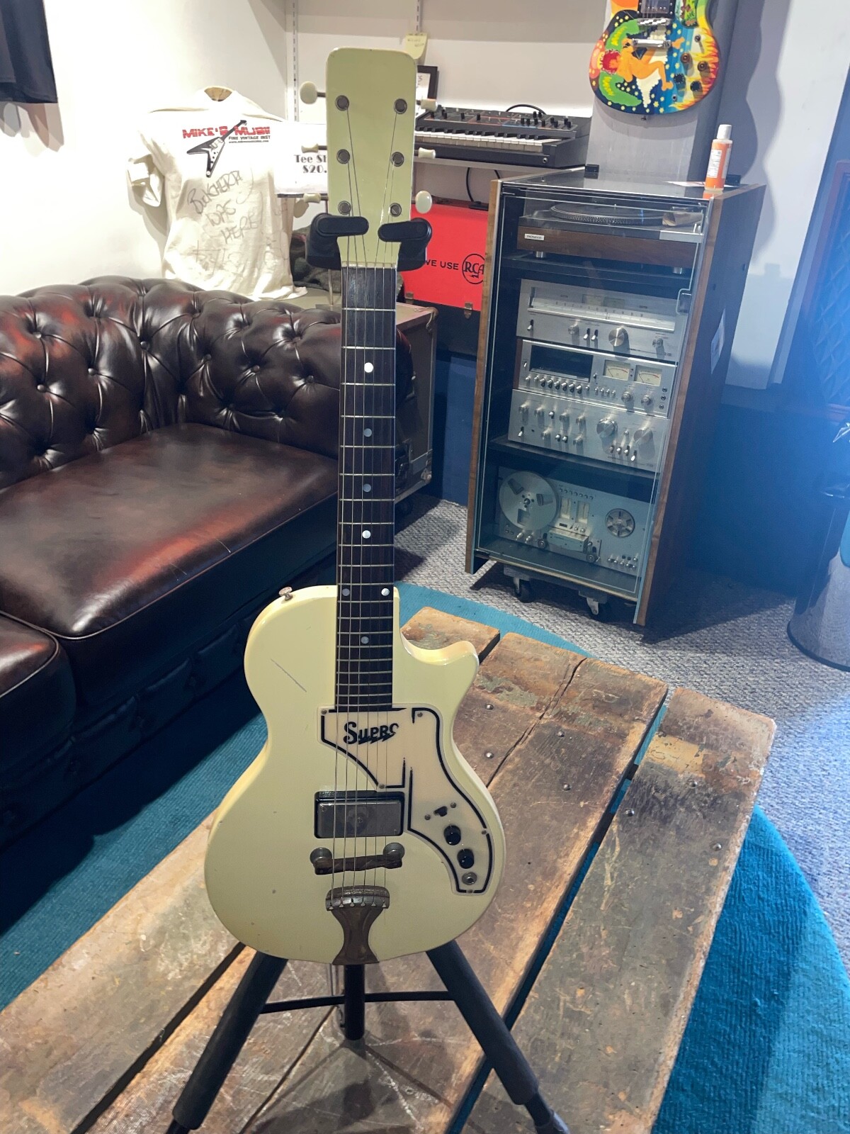 1961 Supro Model 1507 Original White