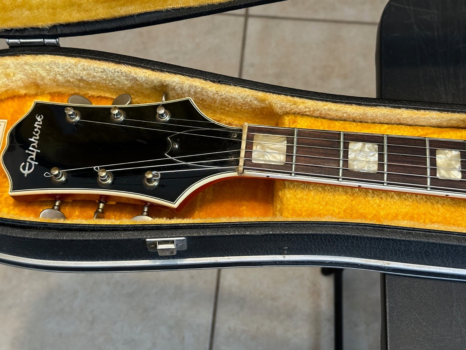 1970 Epiphone WILSHIRE Flame Thru Body!