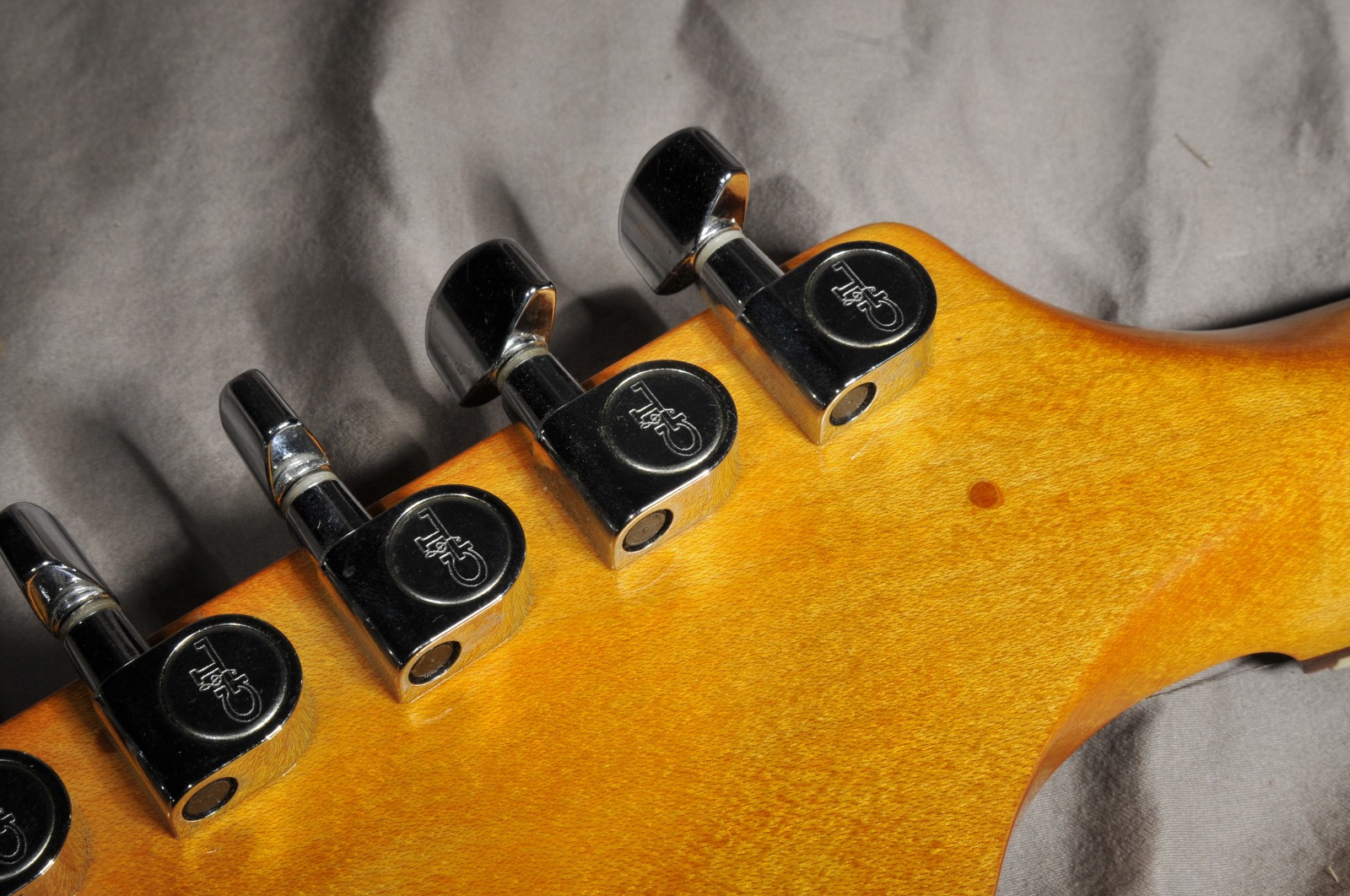 G&L Legacy (1997-8)