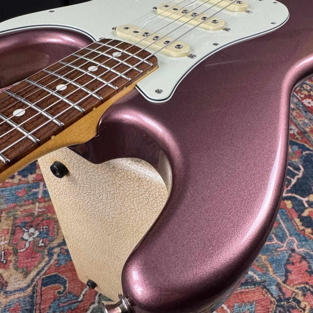 Fender Hybrid 60’s Stratocaster Burgundy Mist Metallic – 2018