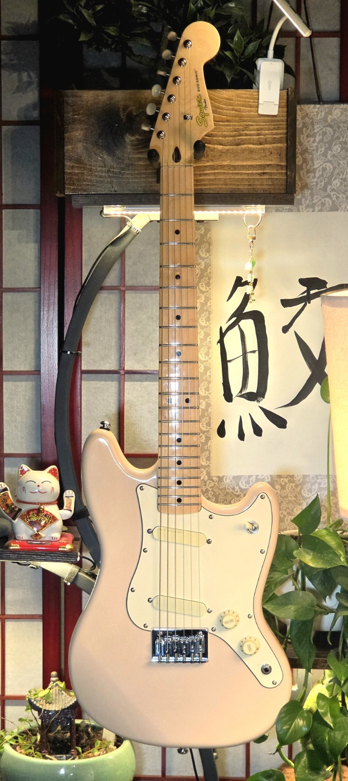 2011 Squier Duo Sonic – Shell Pink – W/ Padded Gig Bag