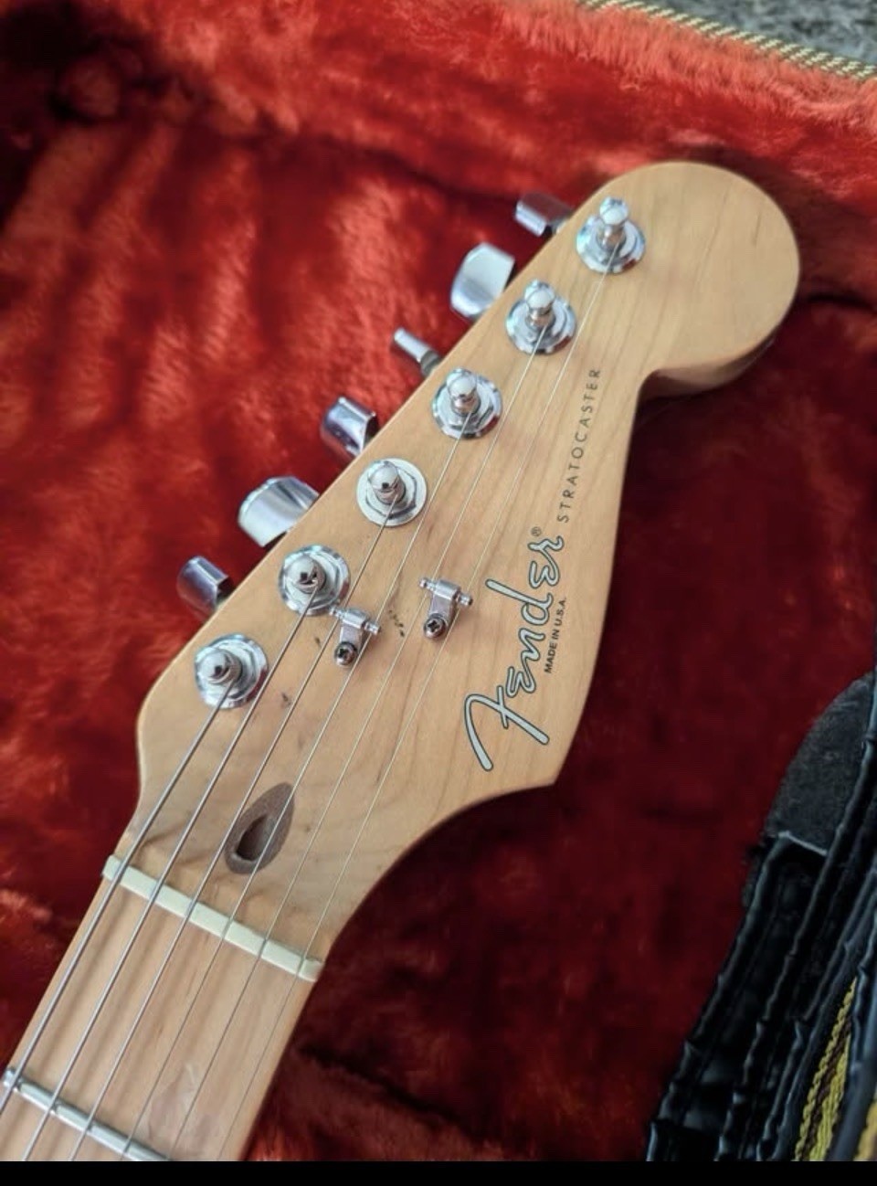 USA Fender Stratocaster 1996 Cream Solid Body Maple Neck w/Hard Case & Strap