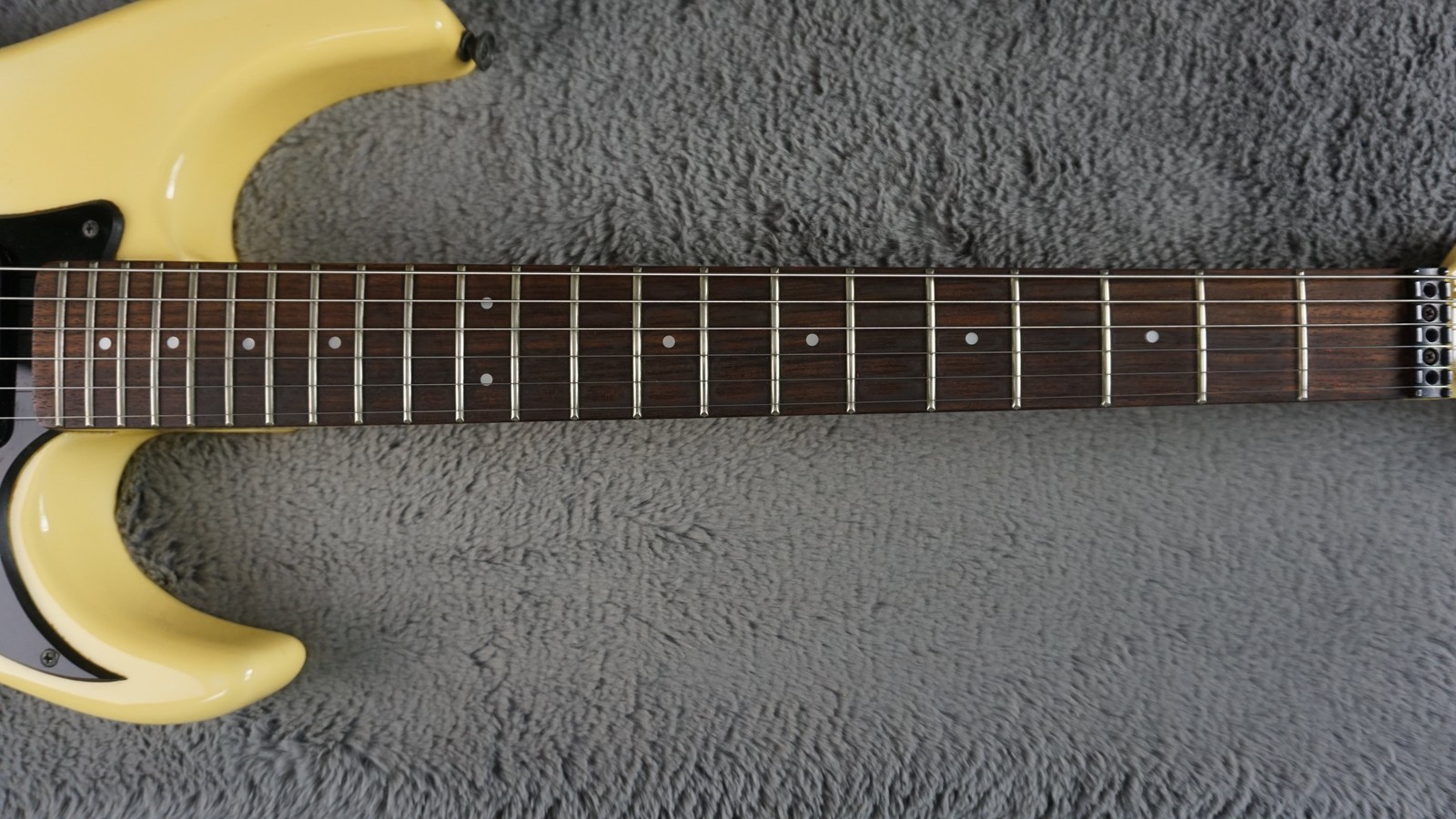 Fernandes HSS Electric Guitar – Vintage White – Japan w/ Hard Case