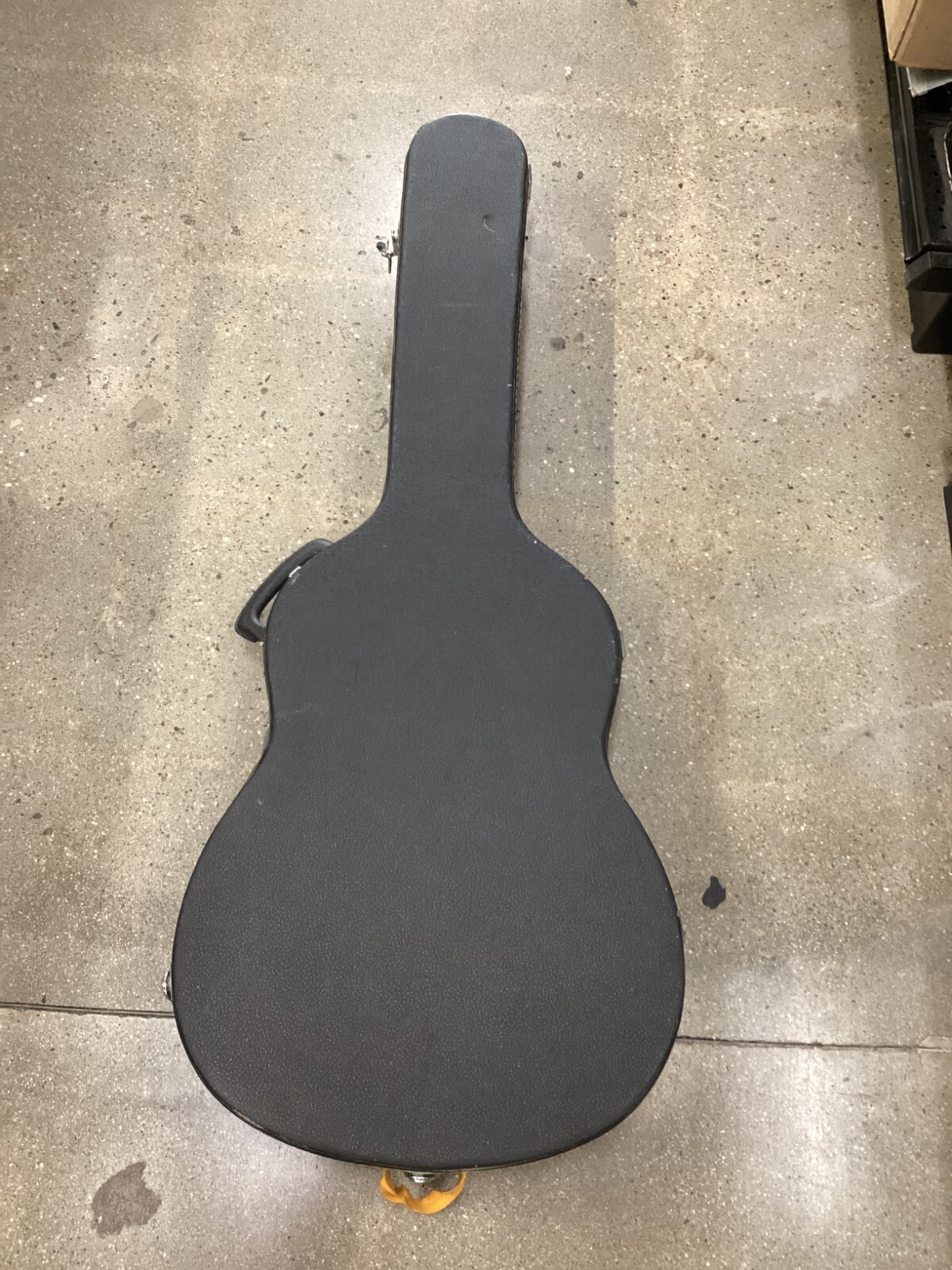 Orlando Guitar 303 1960’s Natural Finish Acoustic Guitar with Black Case