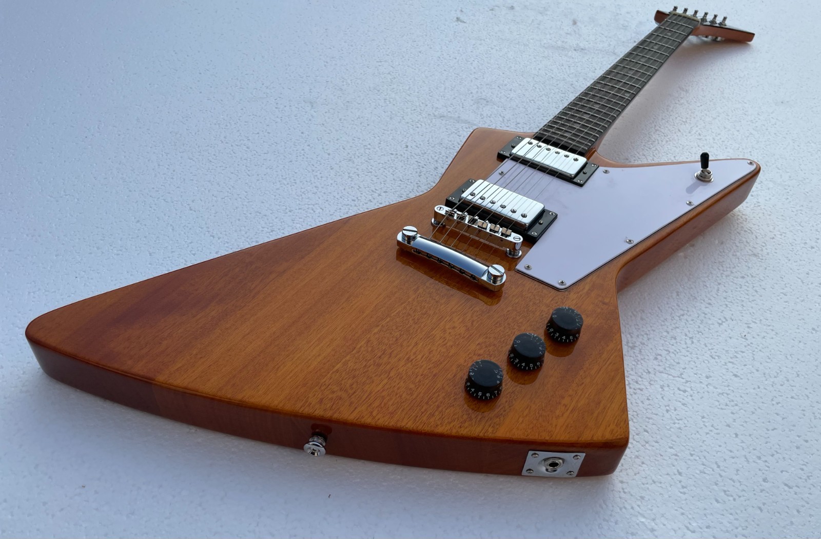 Bone Nut Custom 6 Strings Expl0rer Electric Guitar Glossy Finished Guitarra