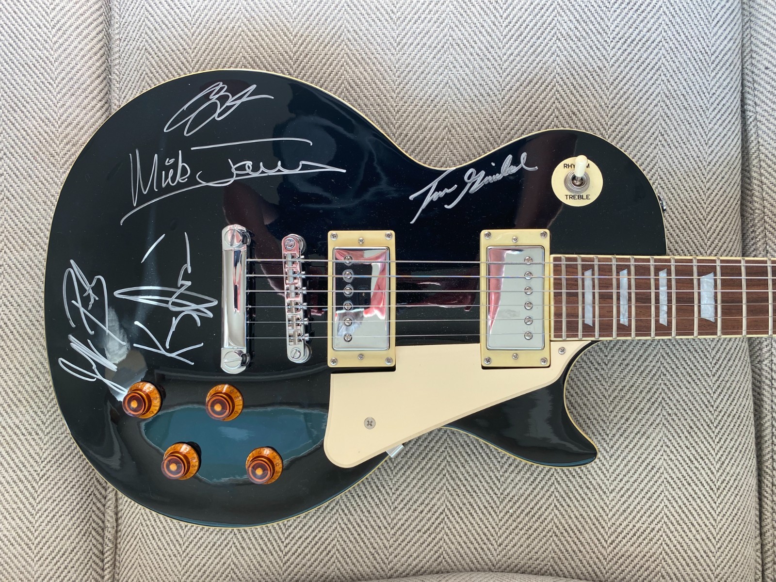 Unused, 2006 Epiphone Les Paul Standard Black Guitar, Journey Signatures, Case